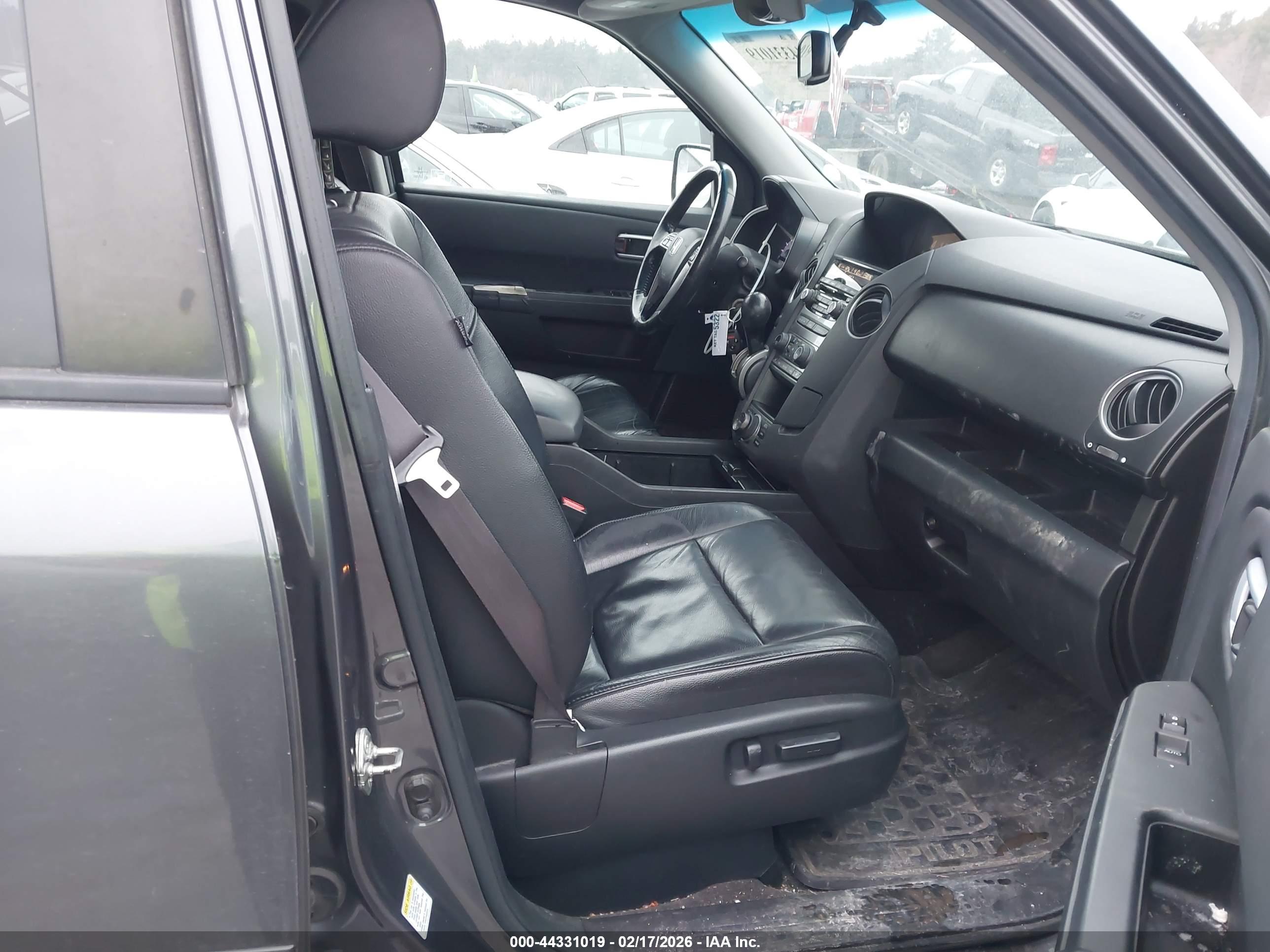 HONDA PILOT image 5