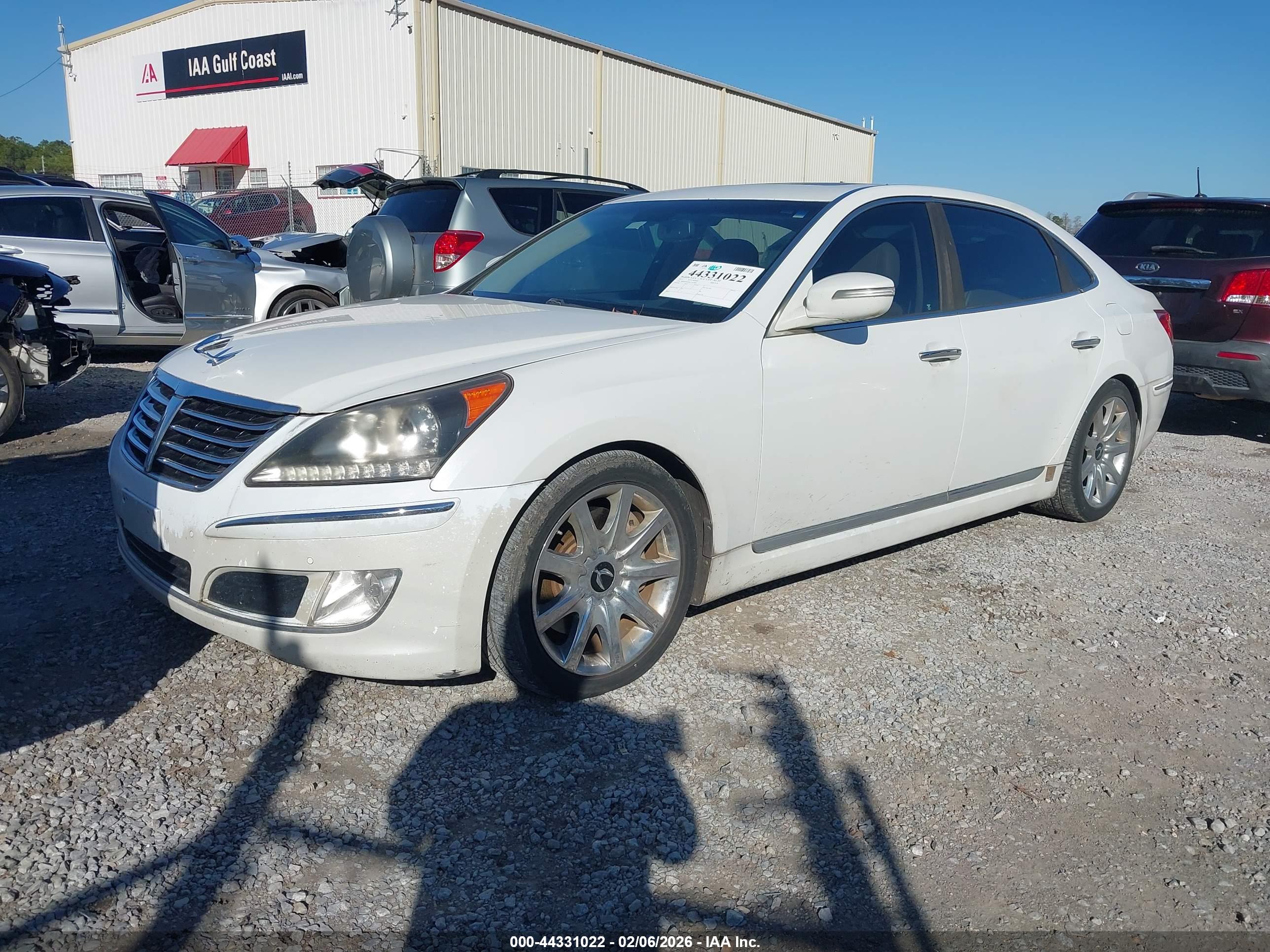 HYUNDAI EQUUS image 2