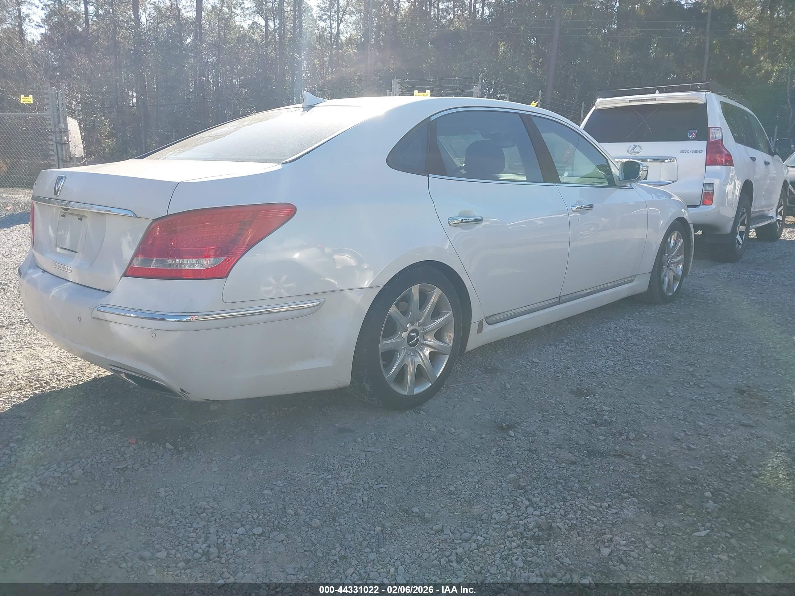 HYUNDAI EQUUS image 4