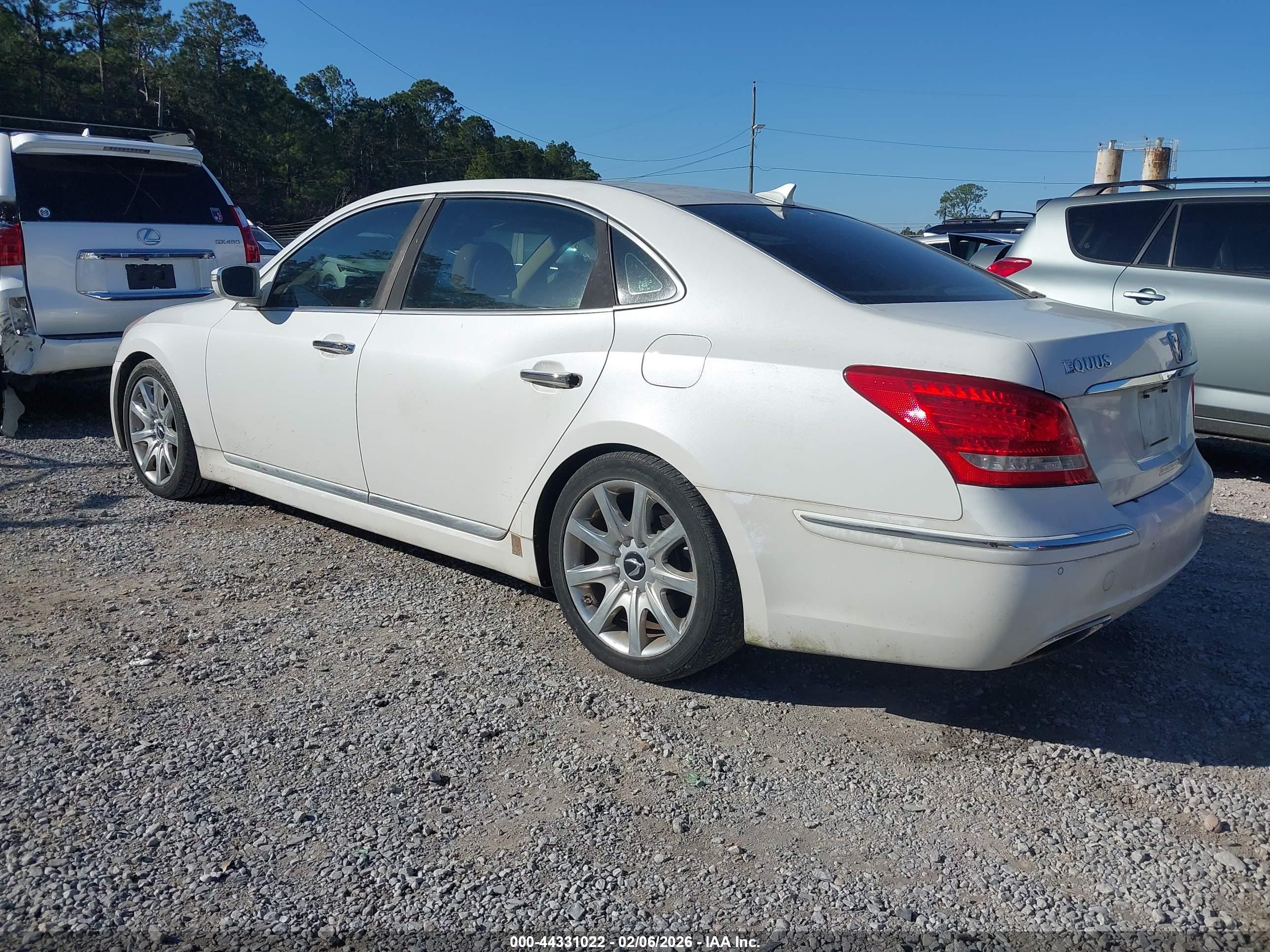 HYUNDAI EQUUS image 6
