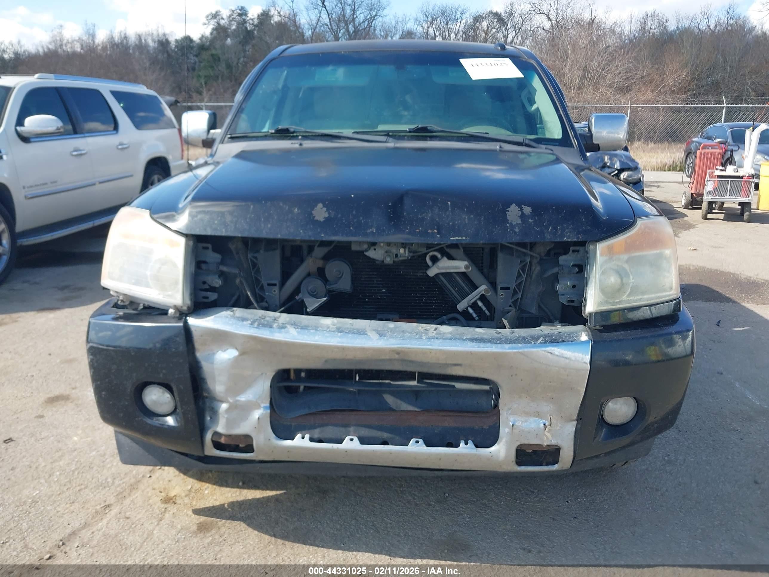 NISSAN TITAN image 6