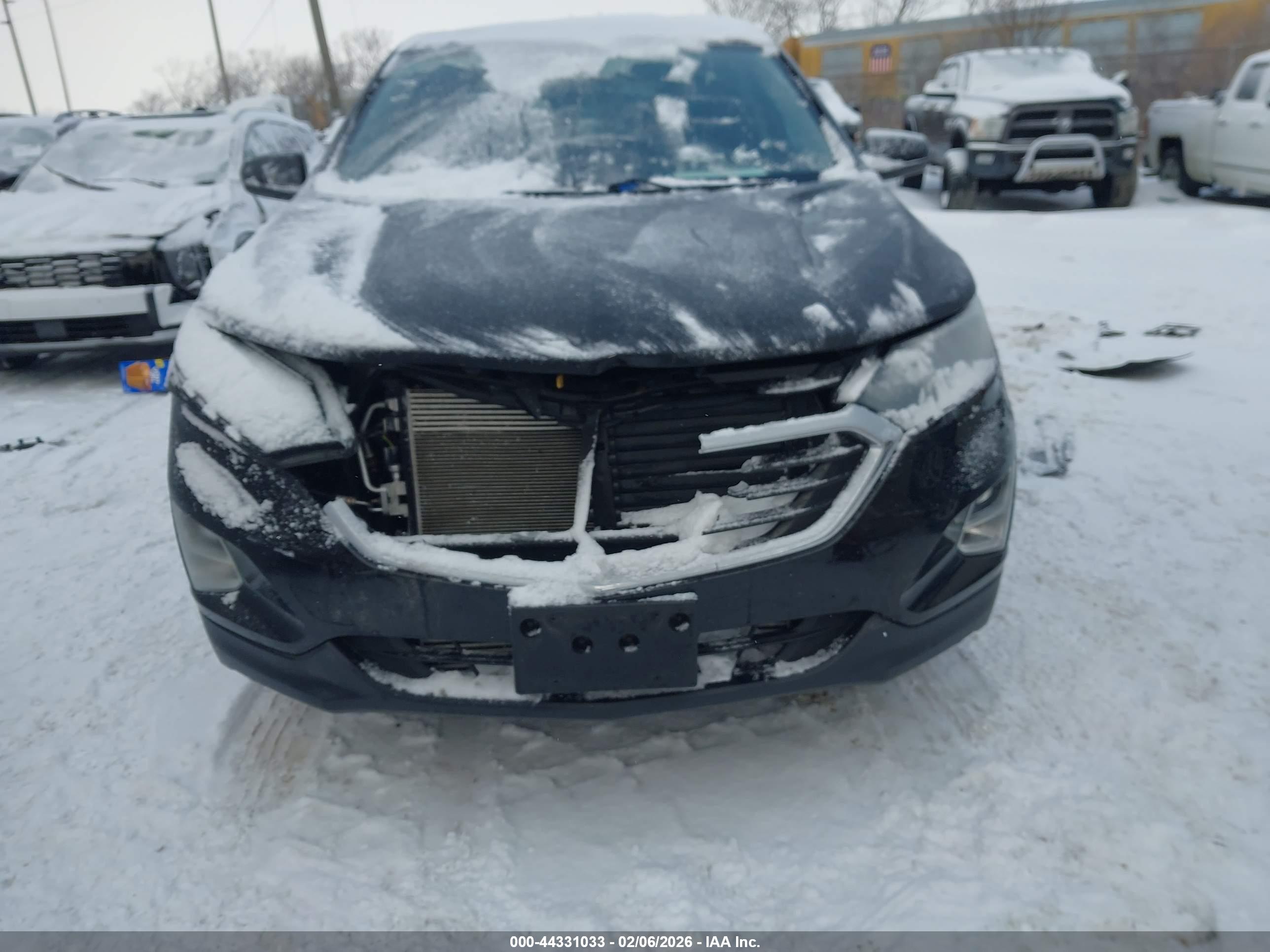 CHEVROLET EQUINOX image 6