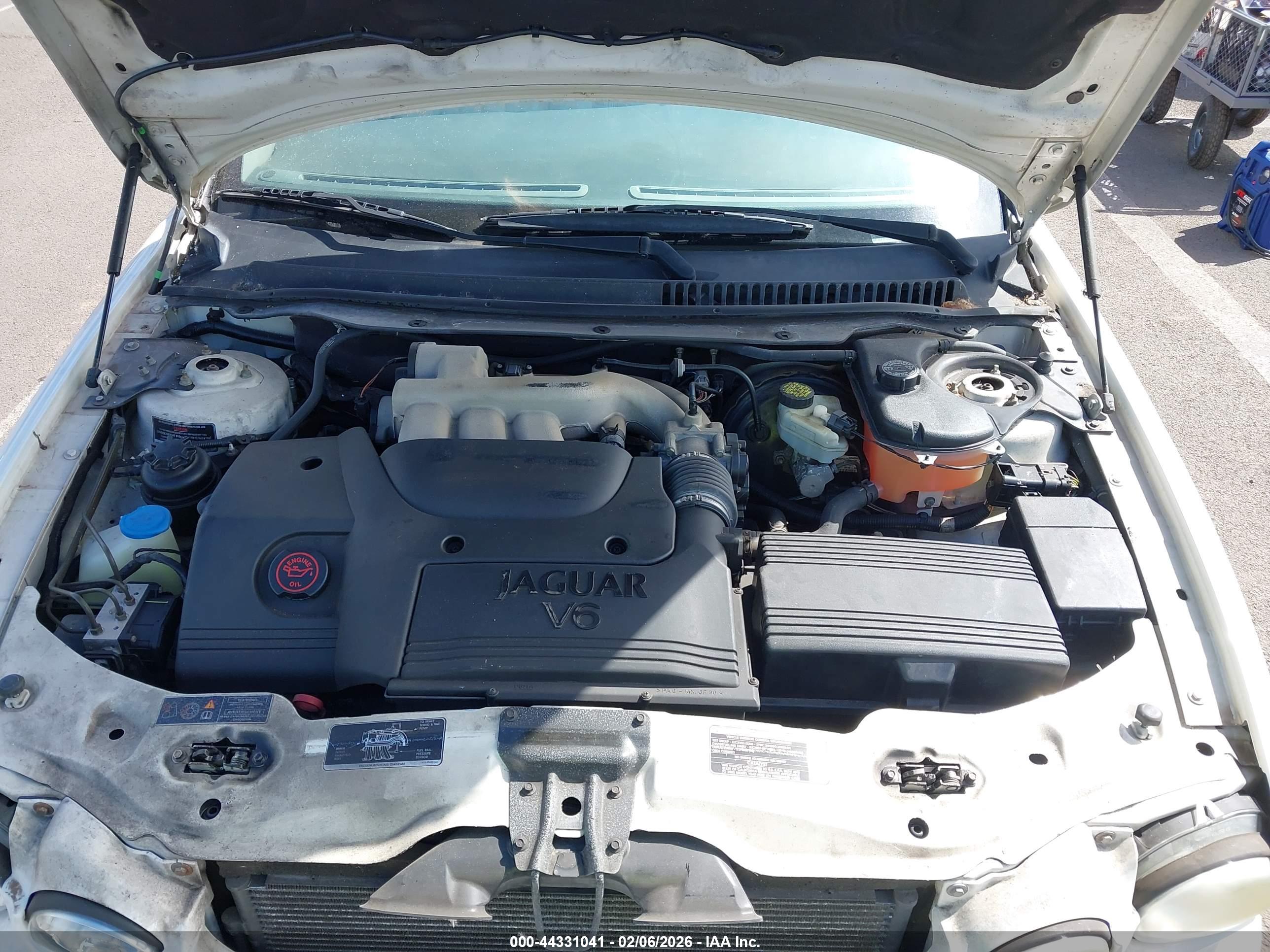 JAGUAR X-TYPE image 10