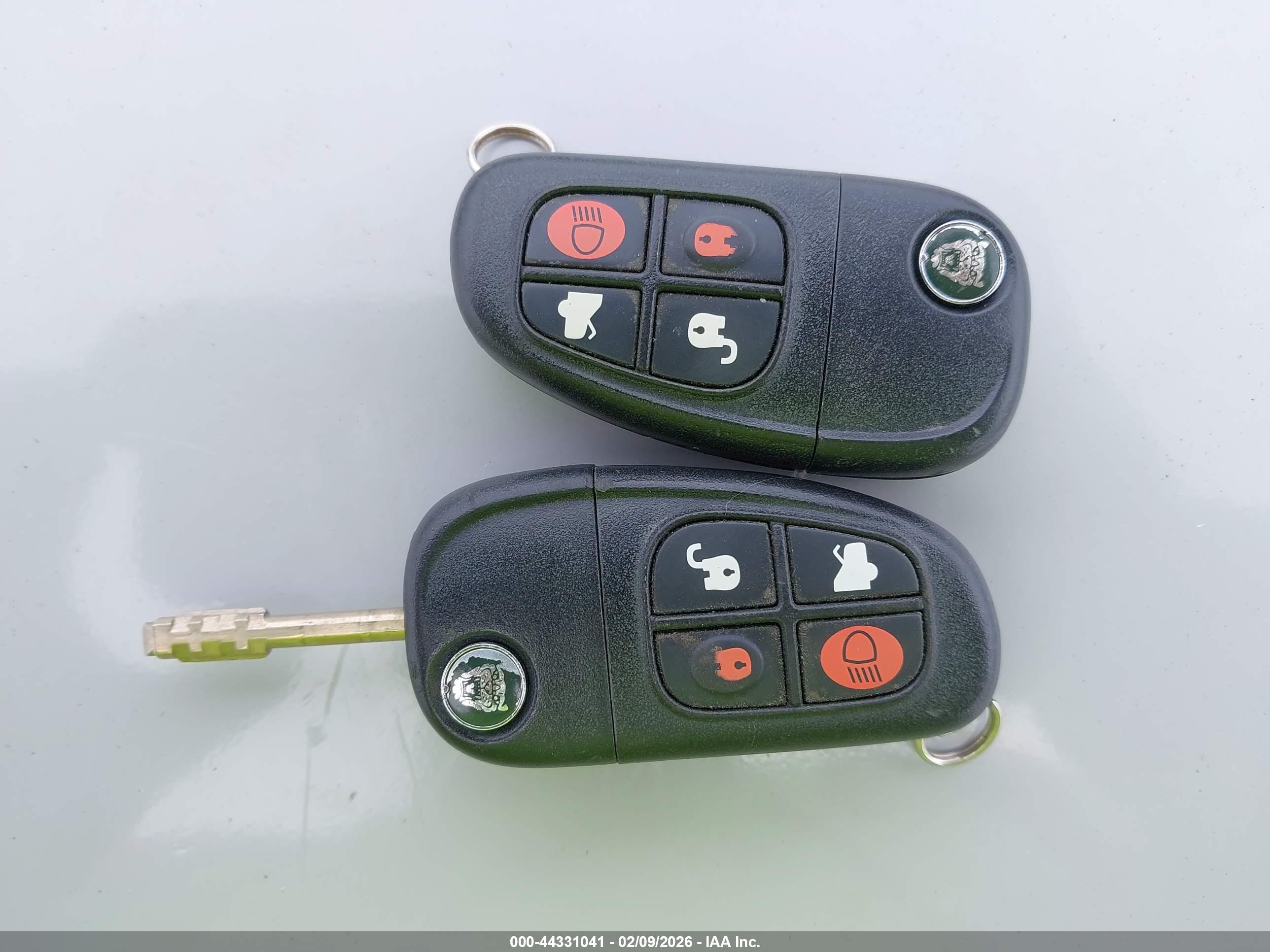 JAGUAR X-TYPE image 11