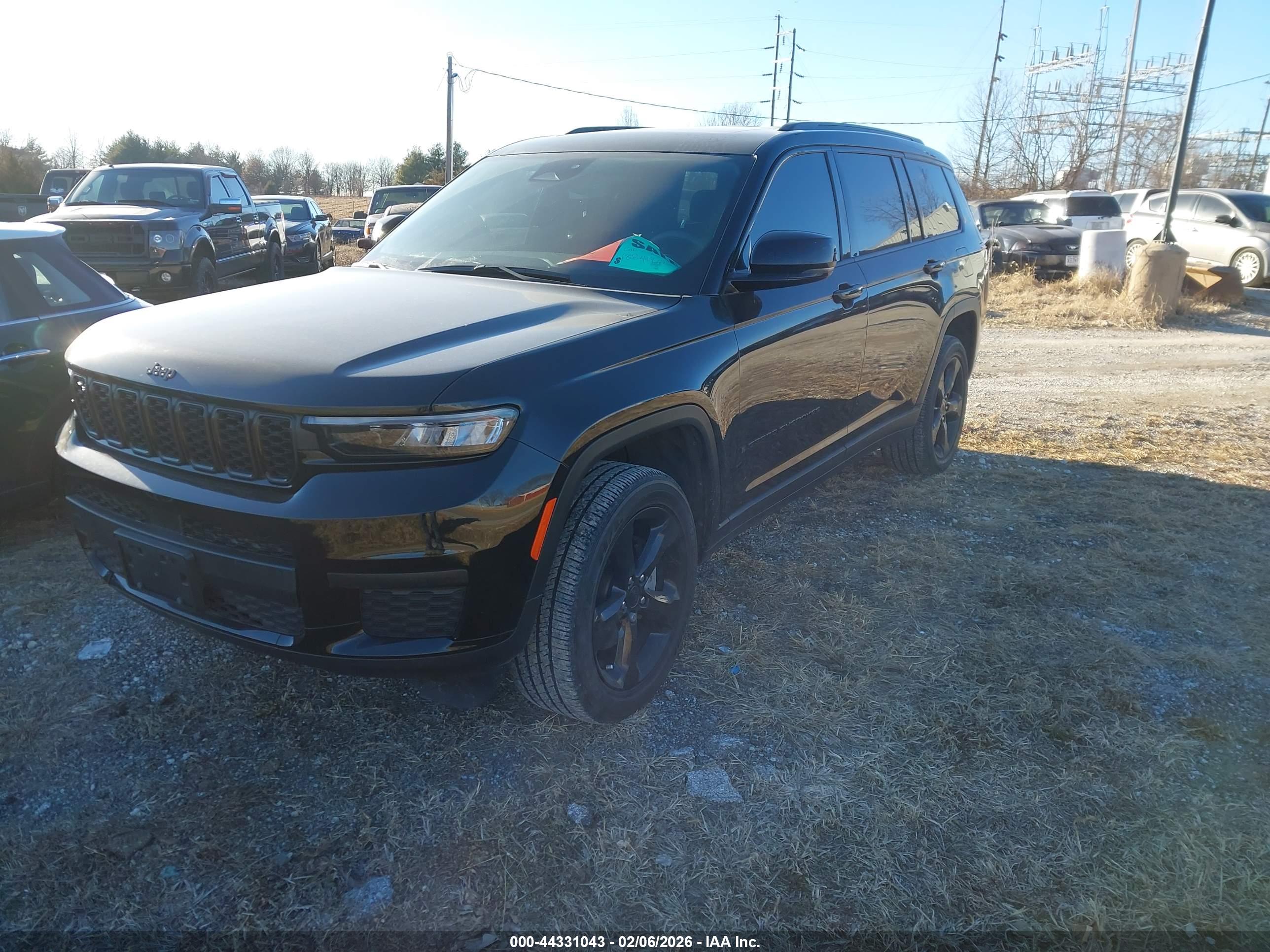 JEEP GRAND image 2