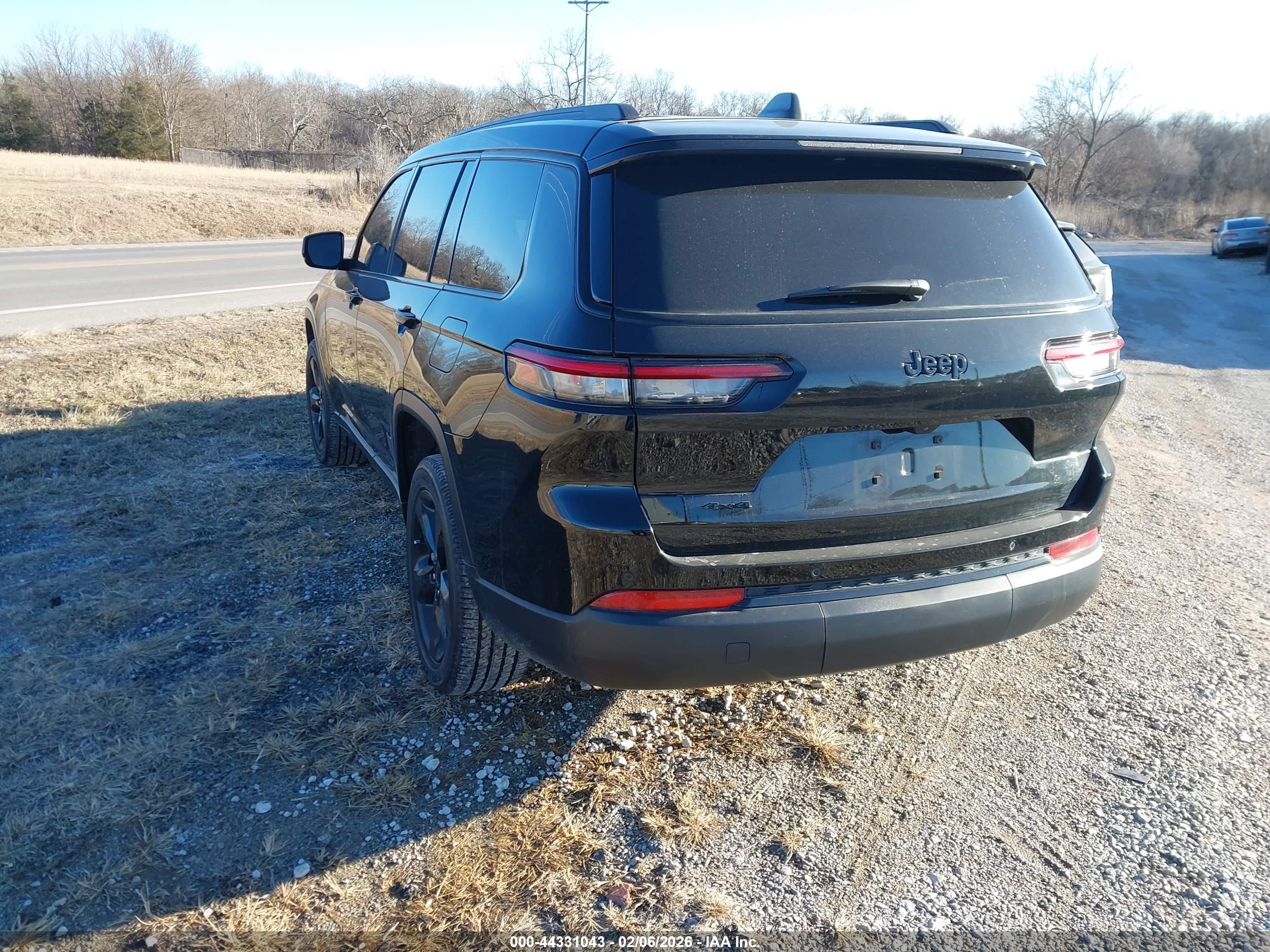 JEEP GRAND image 3