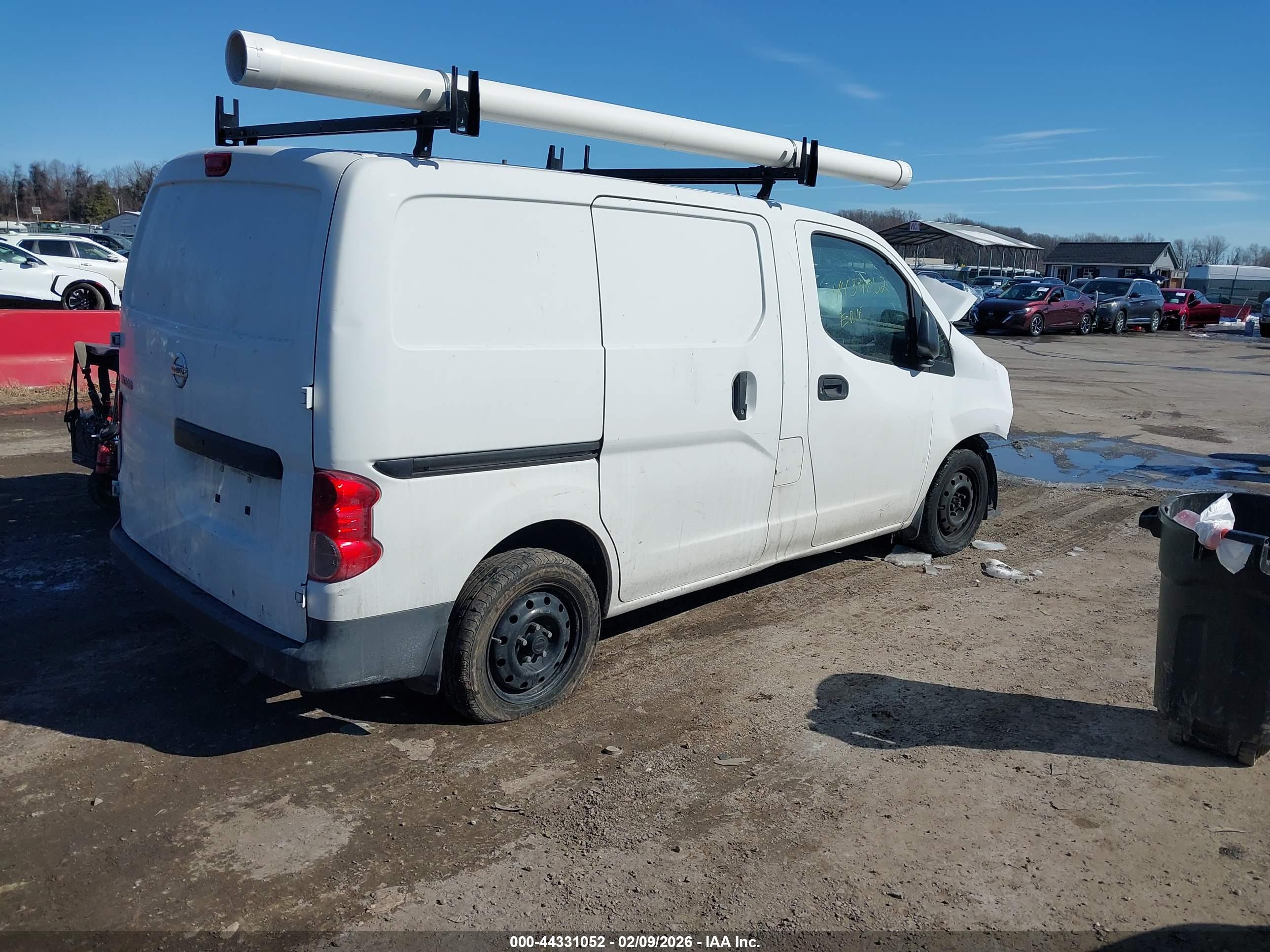 NISSAN NV200 image 4