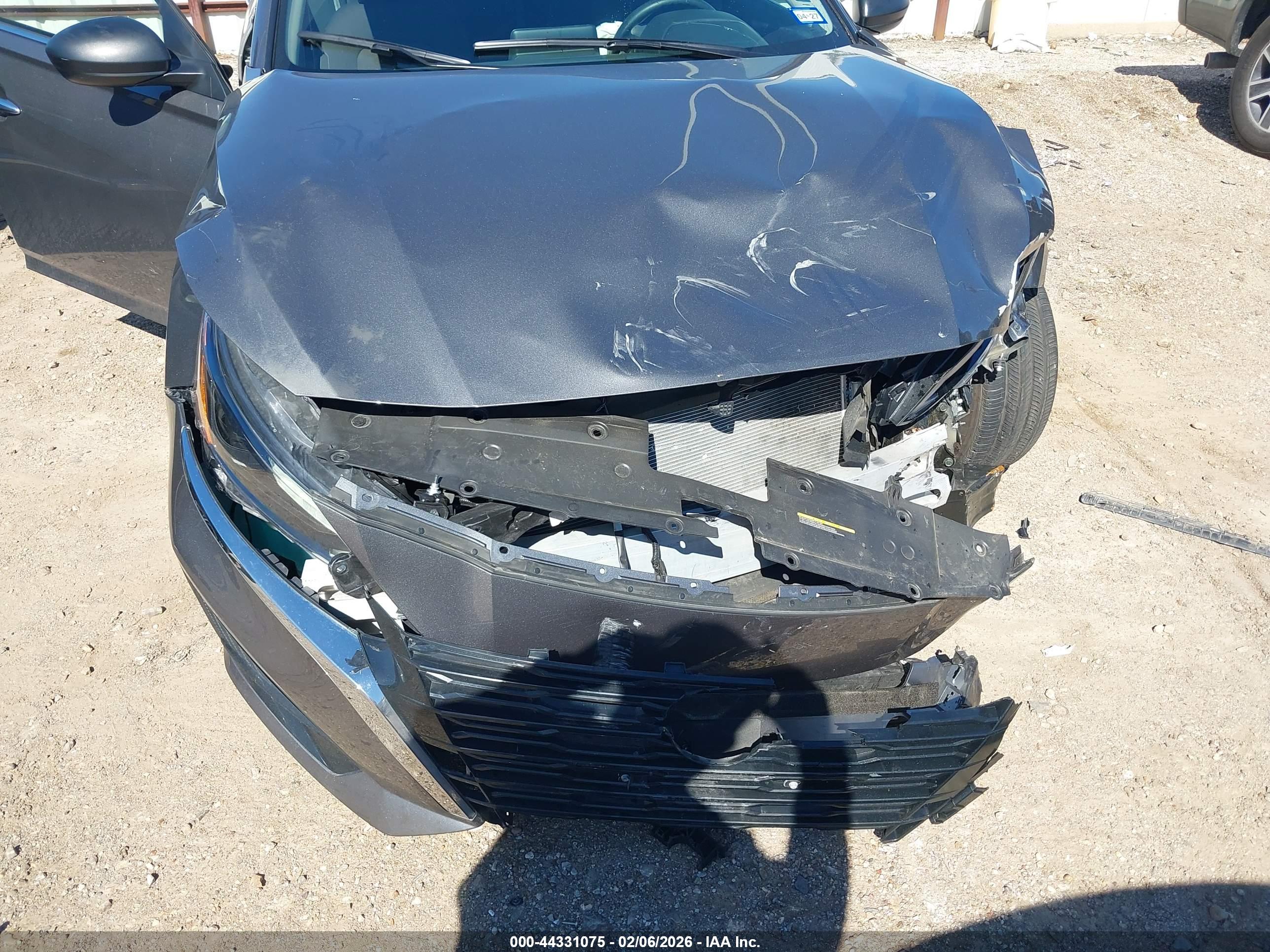 NISSAN ALTIMA image 6