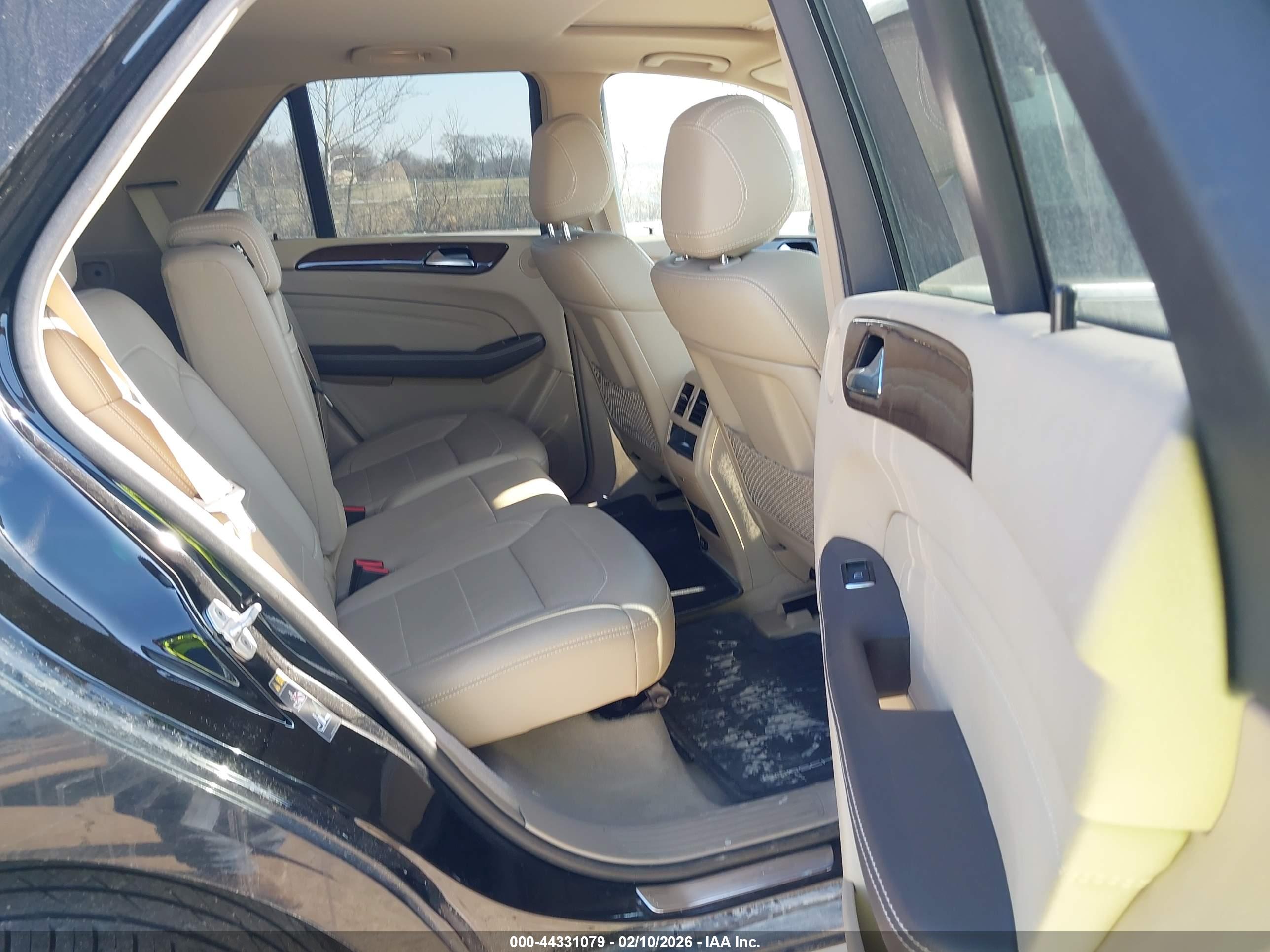 MERCEDES-BENZ ML image 8