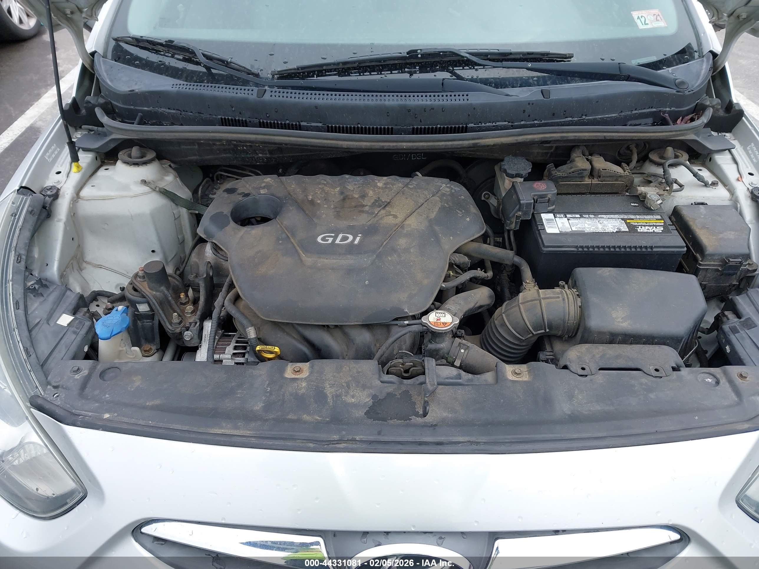 HYUNDAI ACCENT image 10