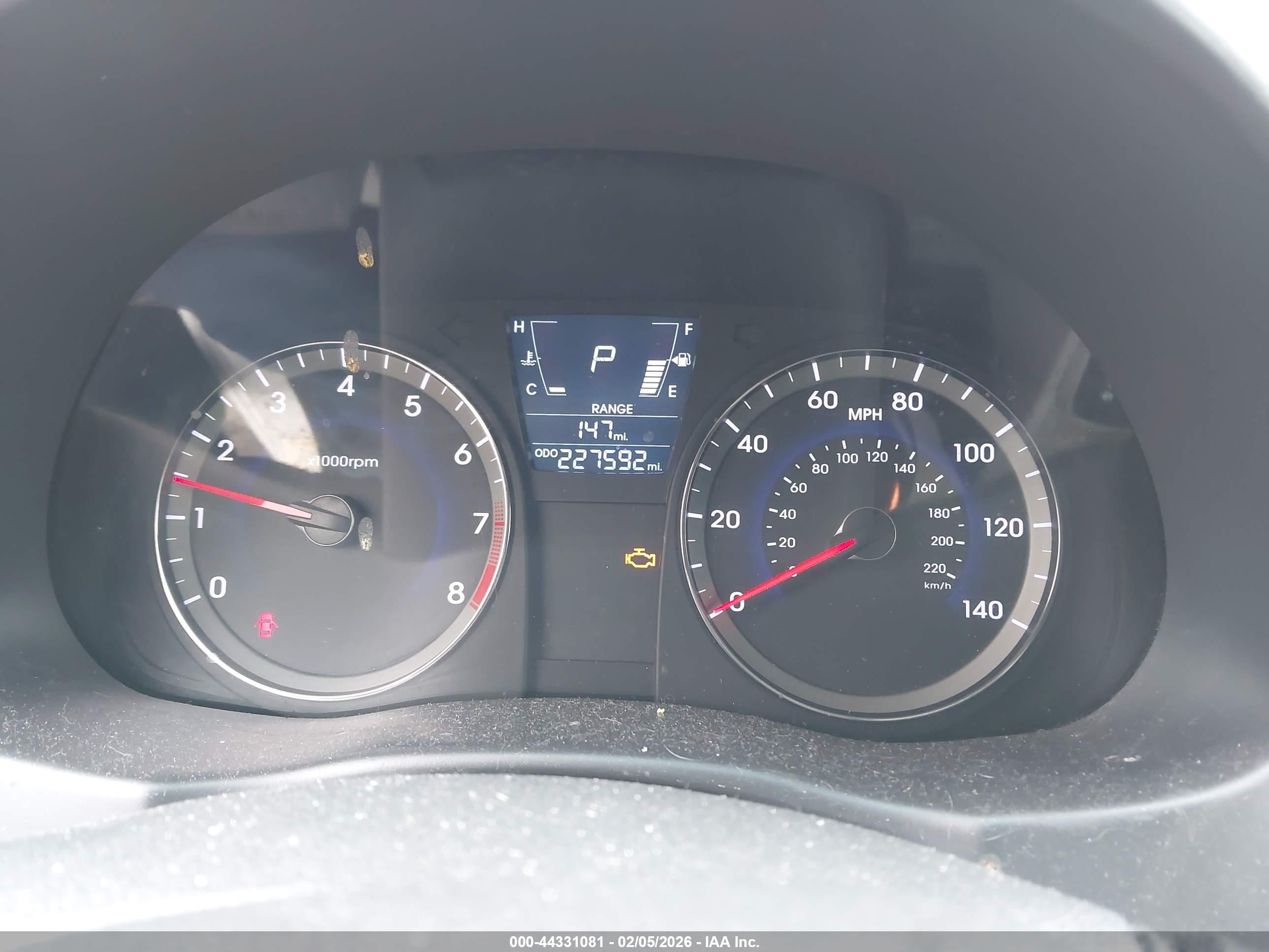 HYUNDAI ACCENT image 7
