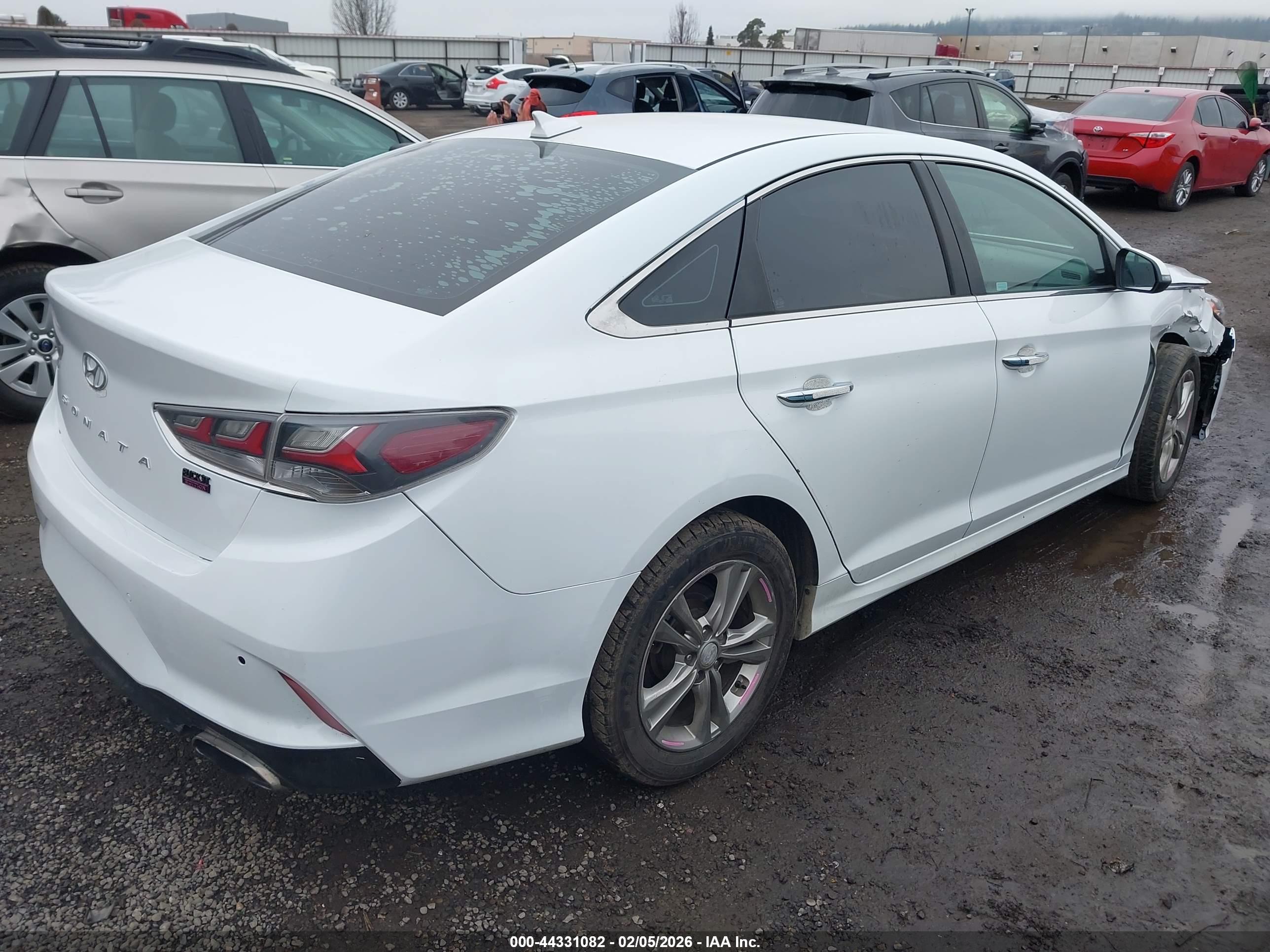 HYUNDAI SONATA image 4