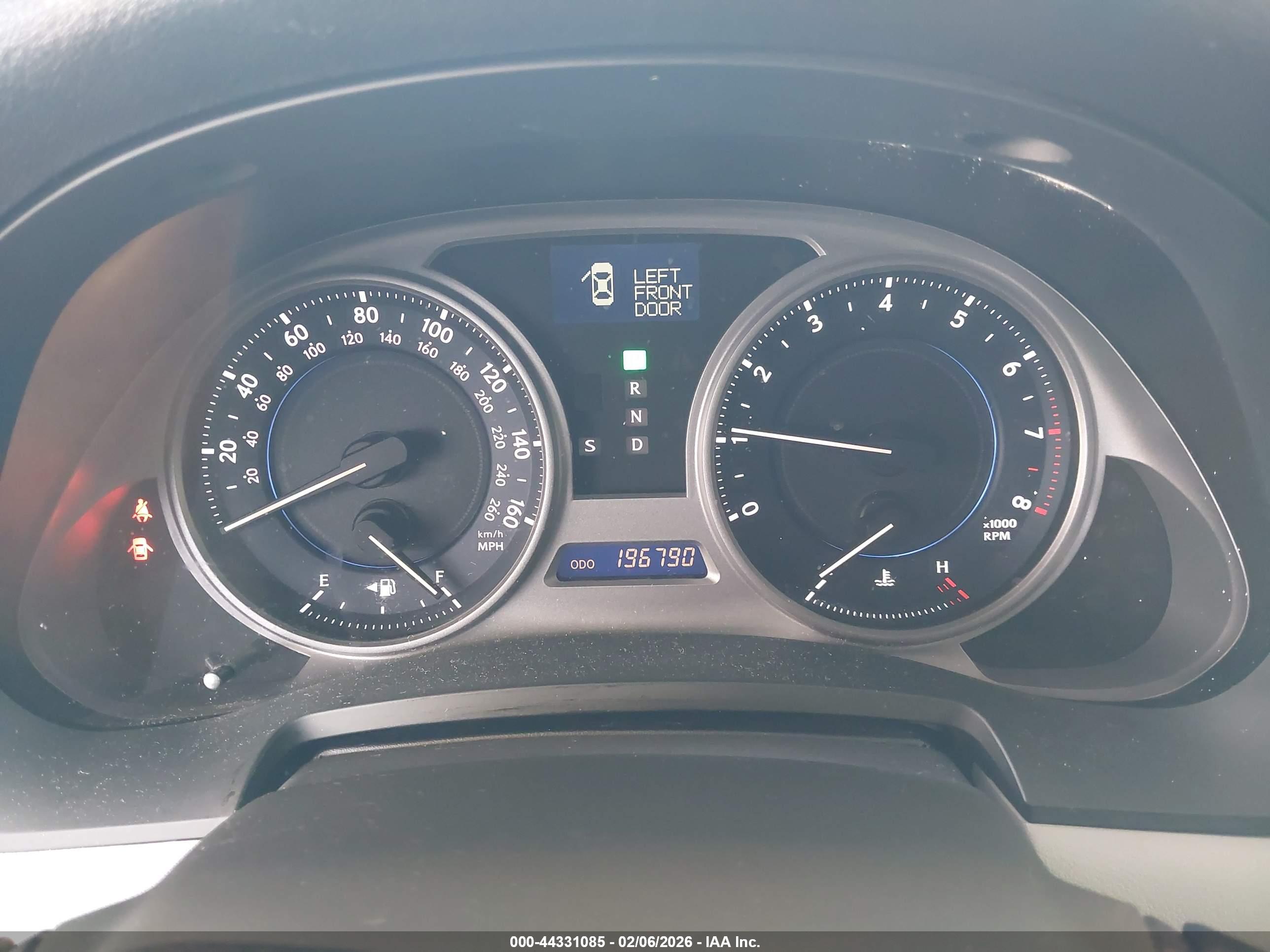 LEXUS IS image 7