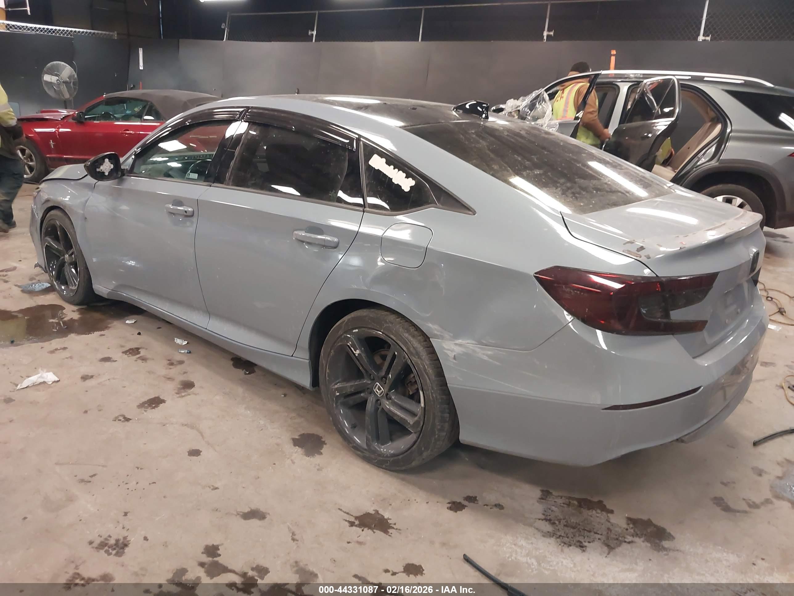 HONDA ACCORD image 3