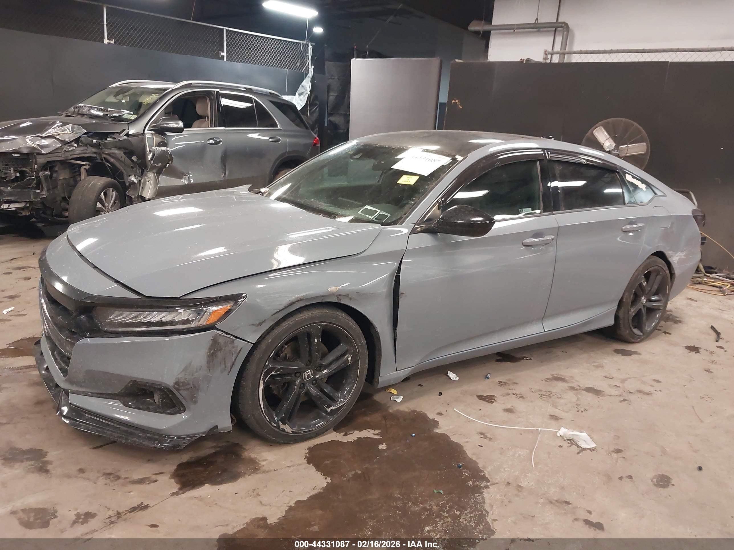 HONDA ACCORD image 6