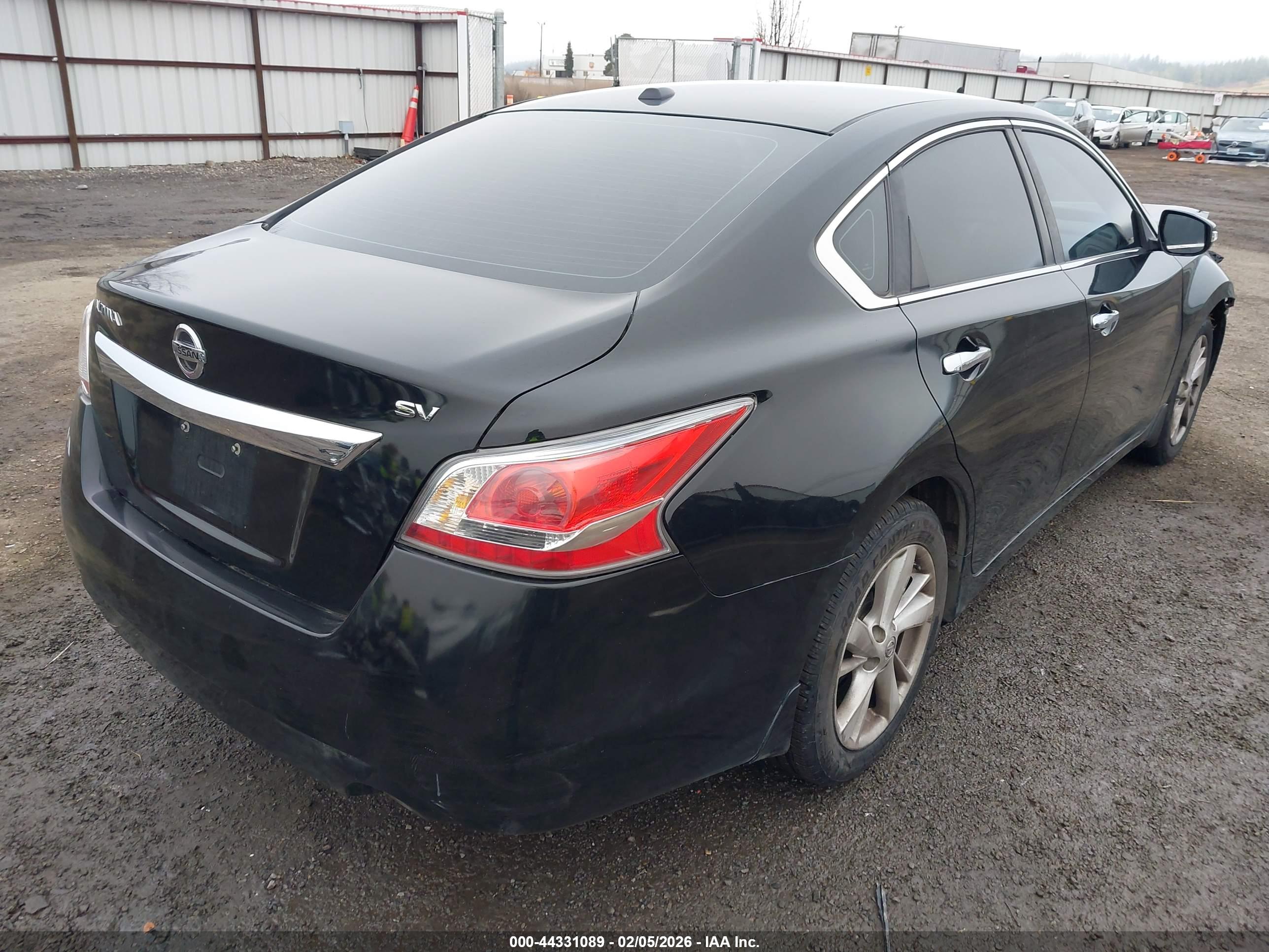 NISSAN ALTIMA image 4