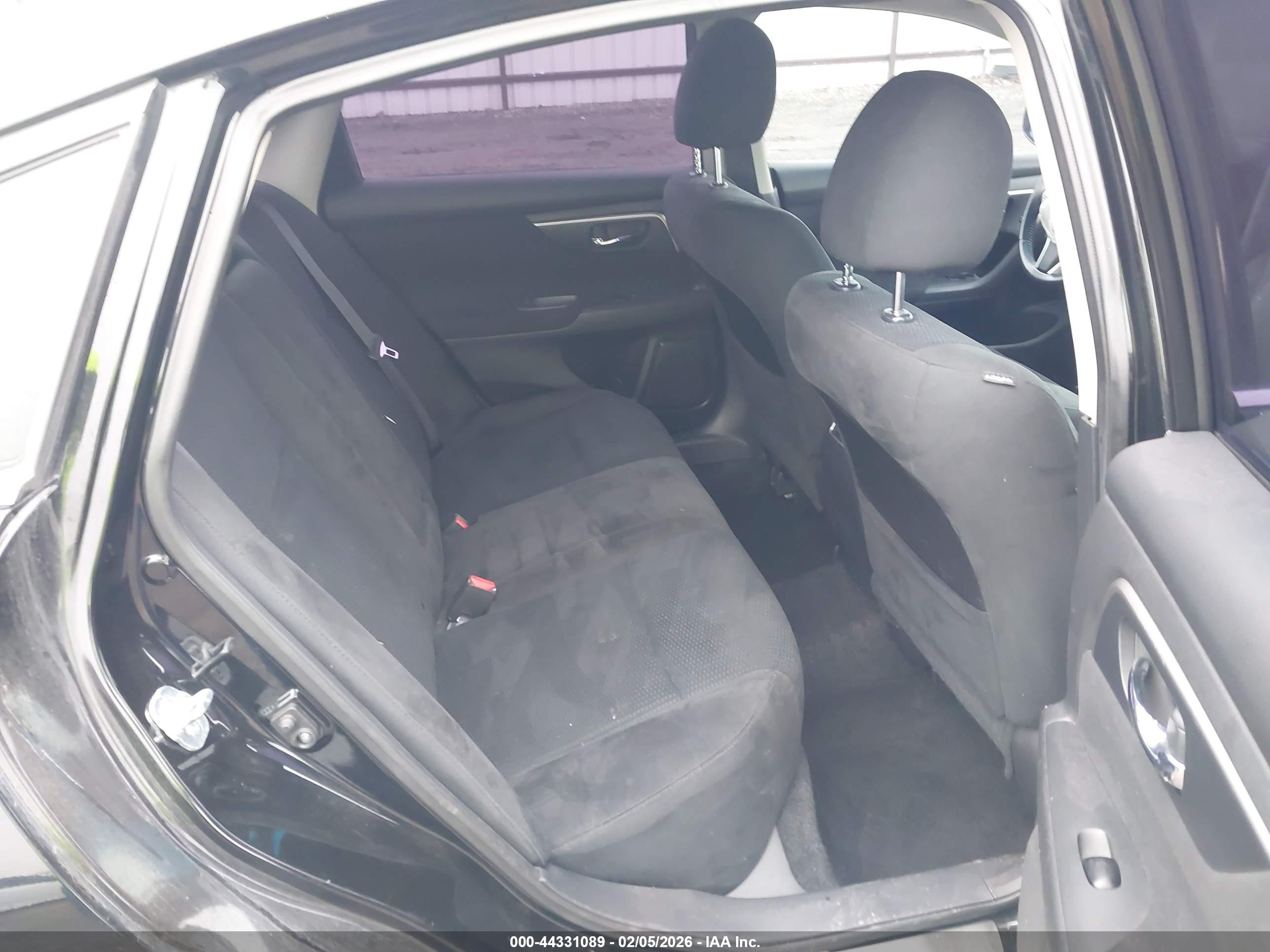 NISSAN ALTIMA image 8