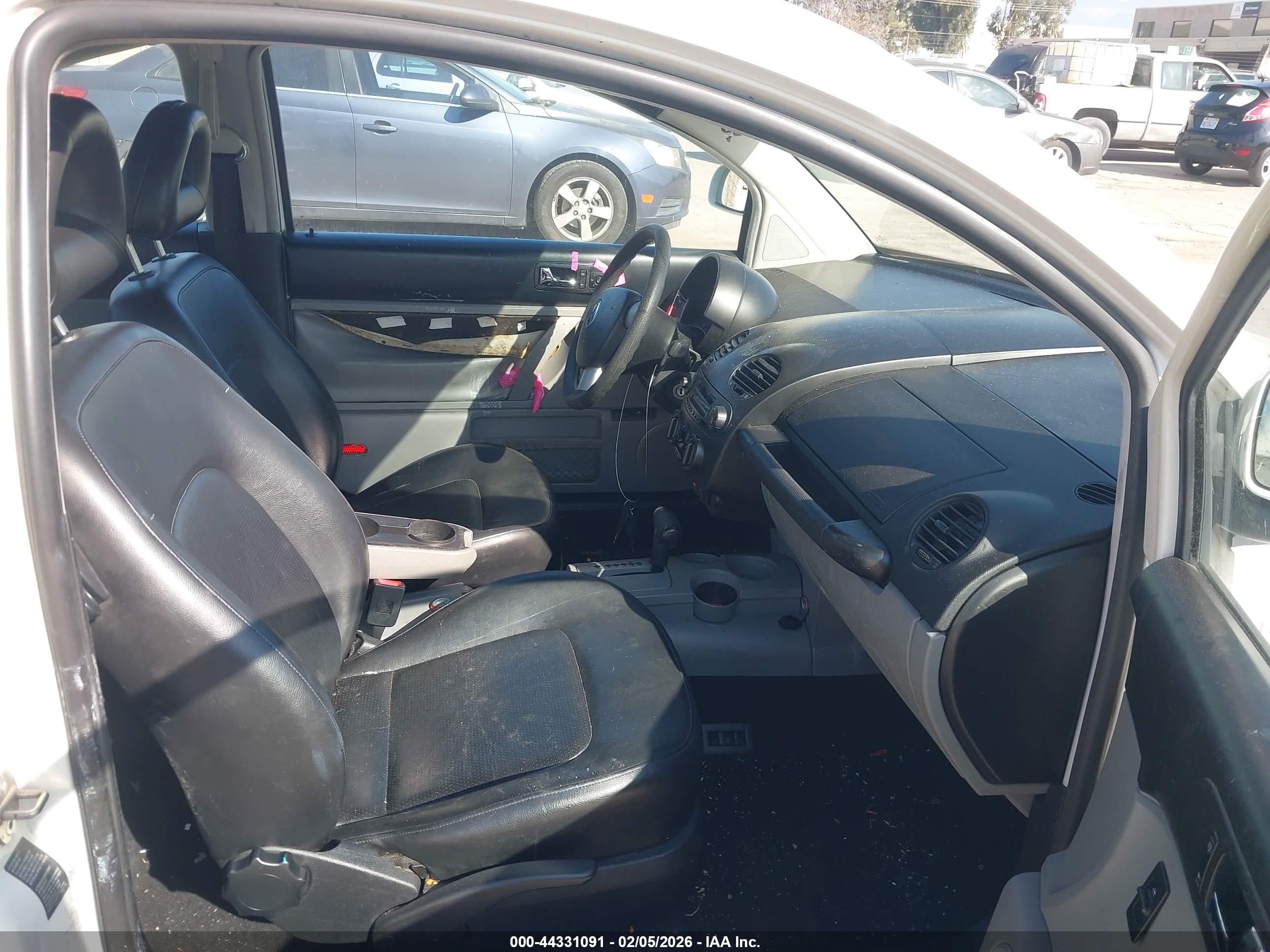 VOLKSWAGEN NEW image 5