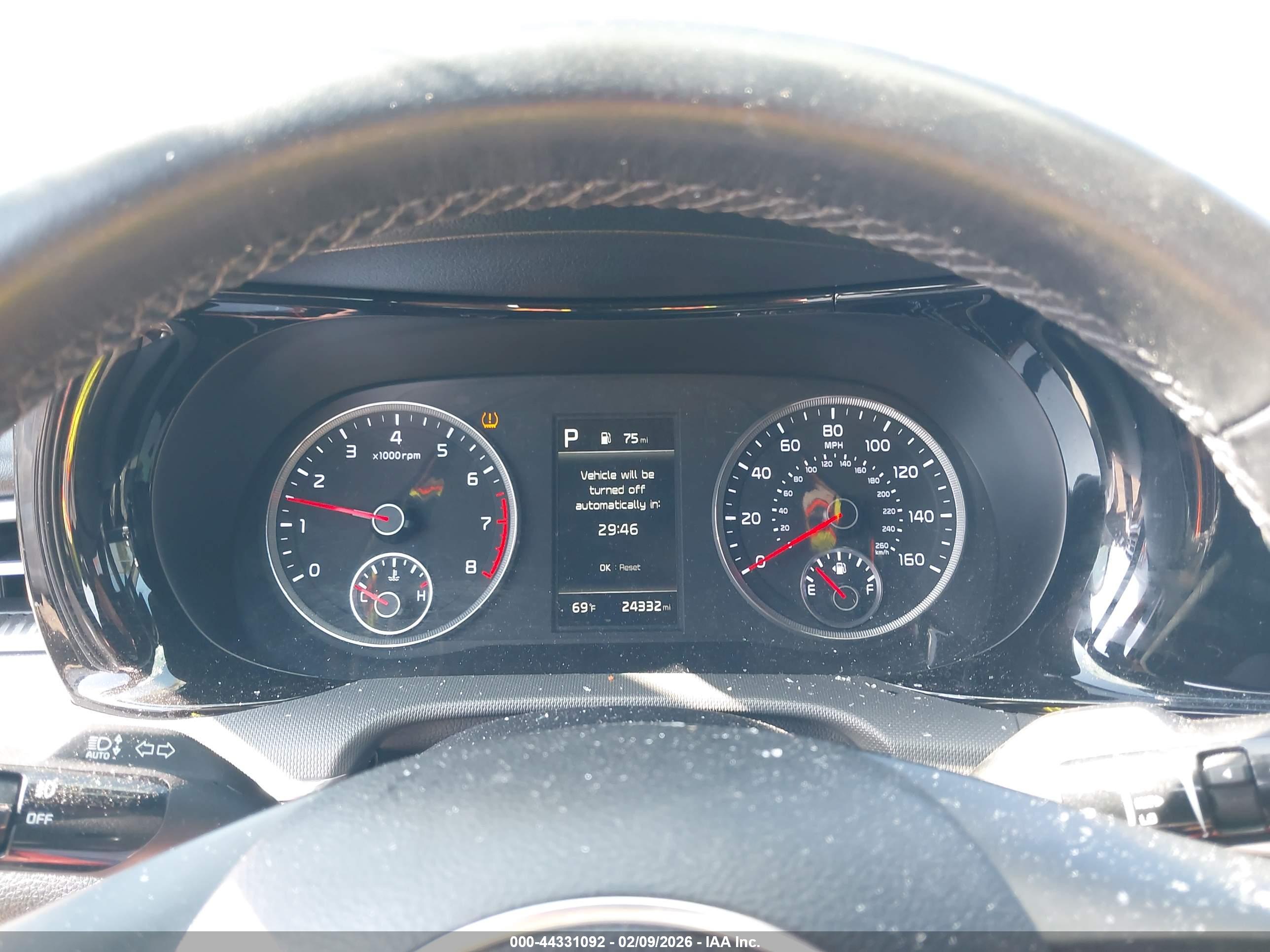KIA K5 image 7
