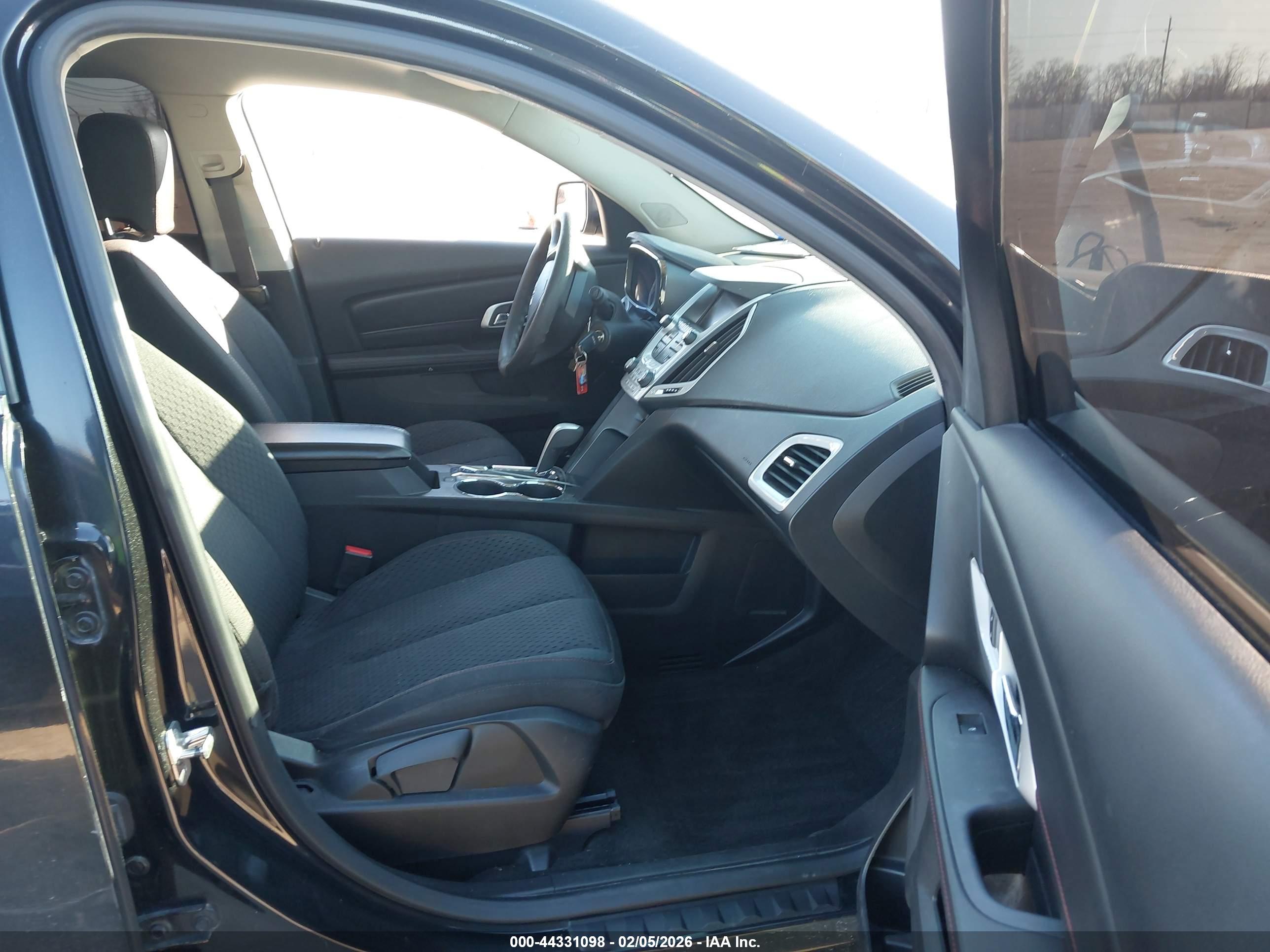 GMC TERRAIN image 5