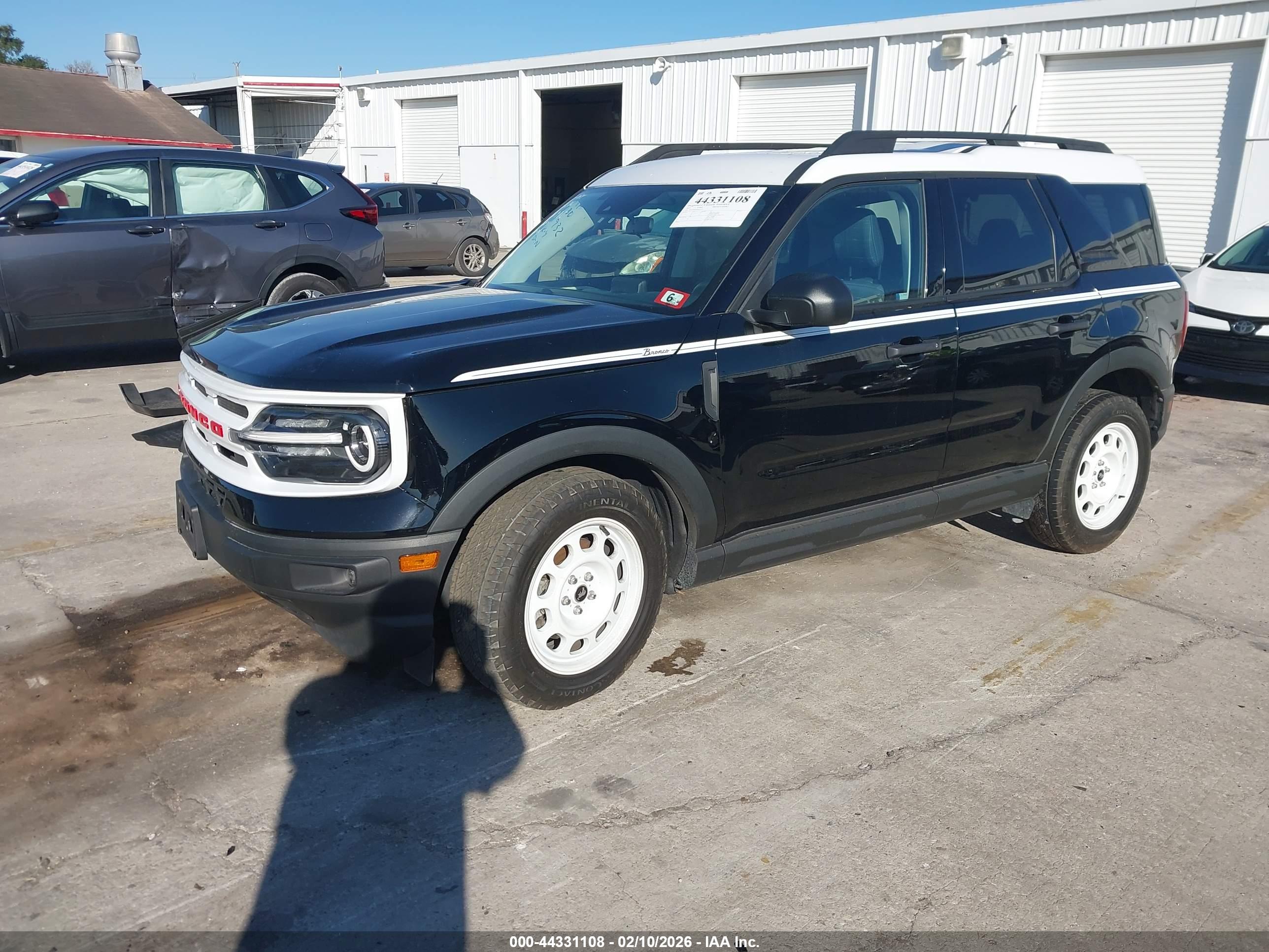 FORD BRONCO image 2