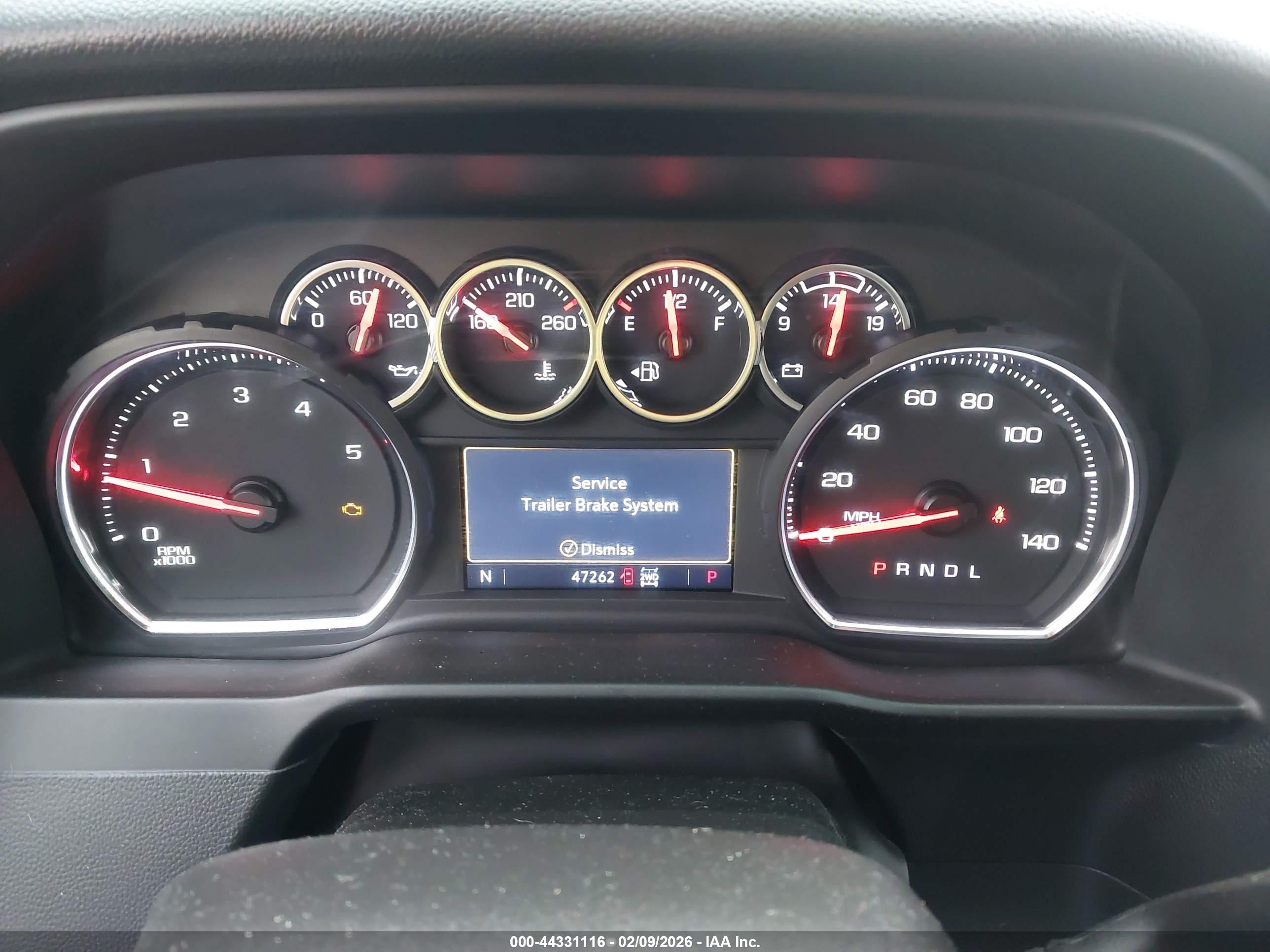 CHEVROLET SILVERADO image 7