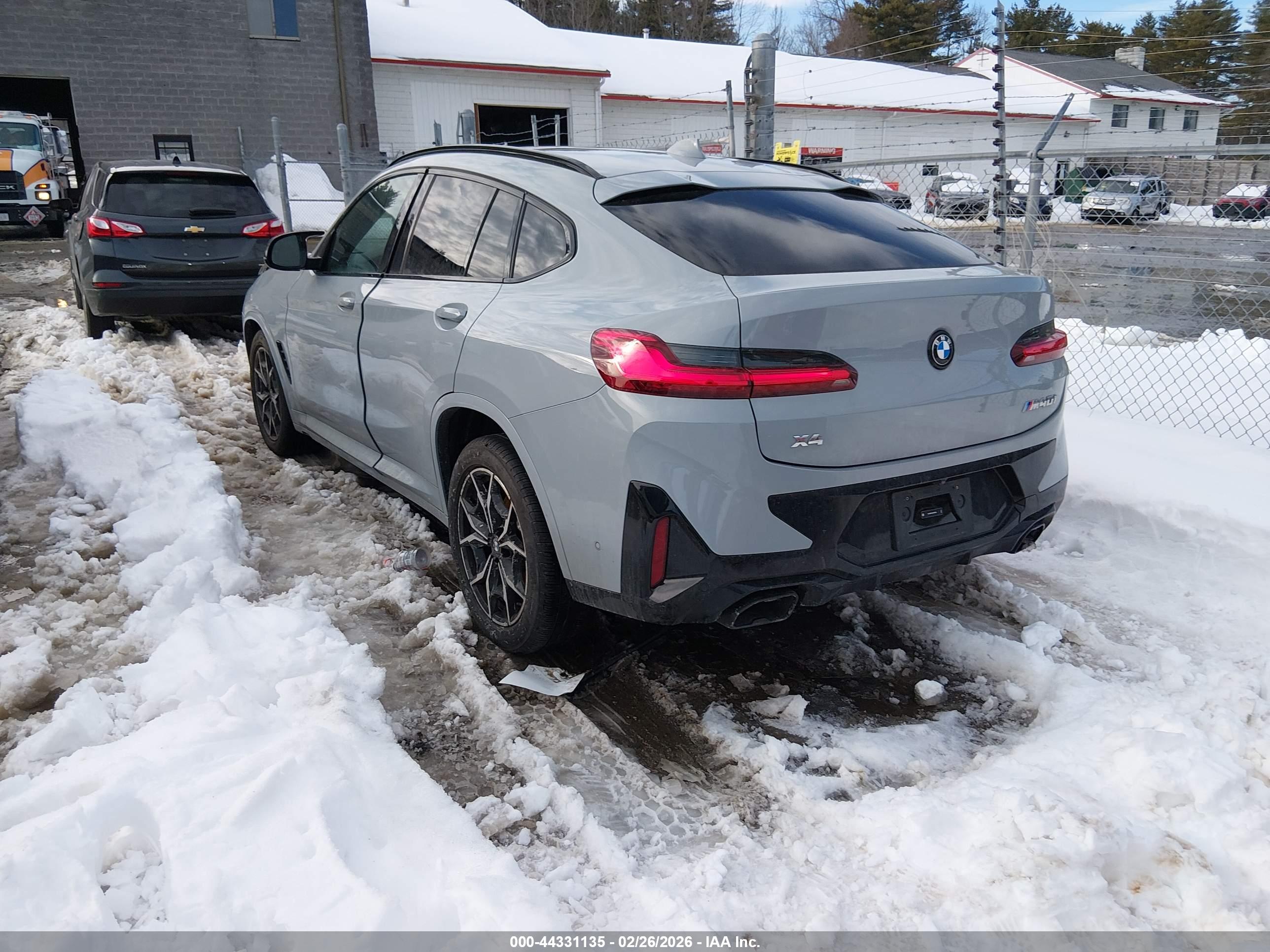 BMW X4 image 3