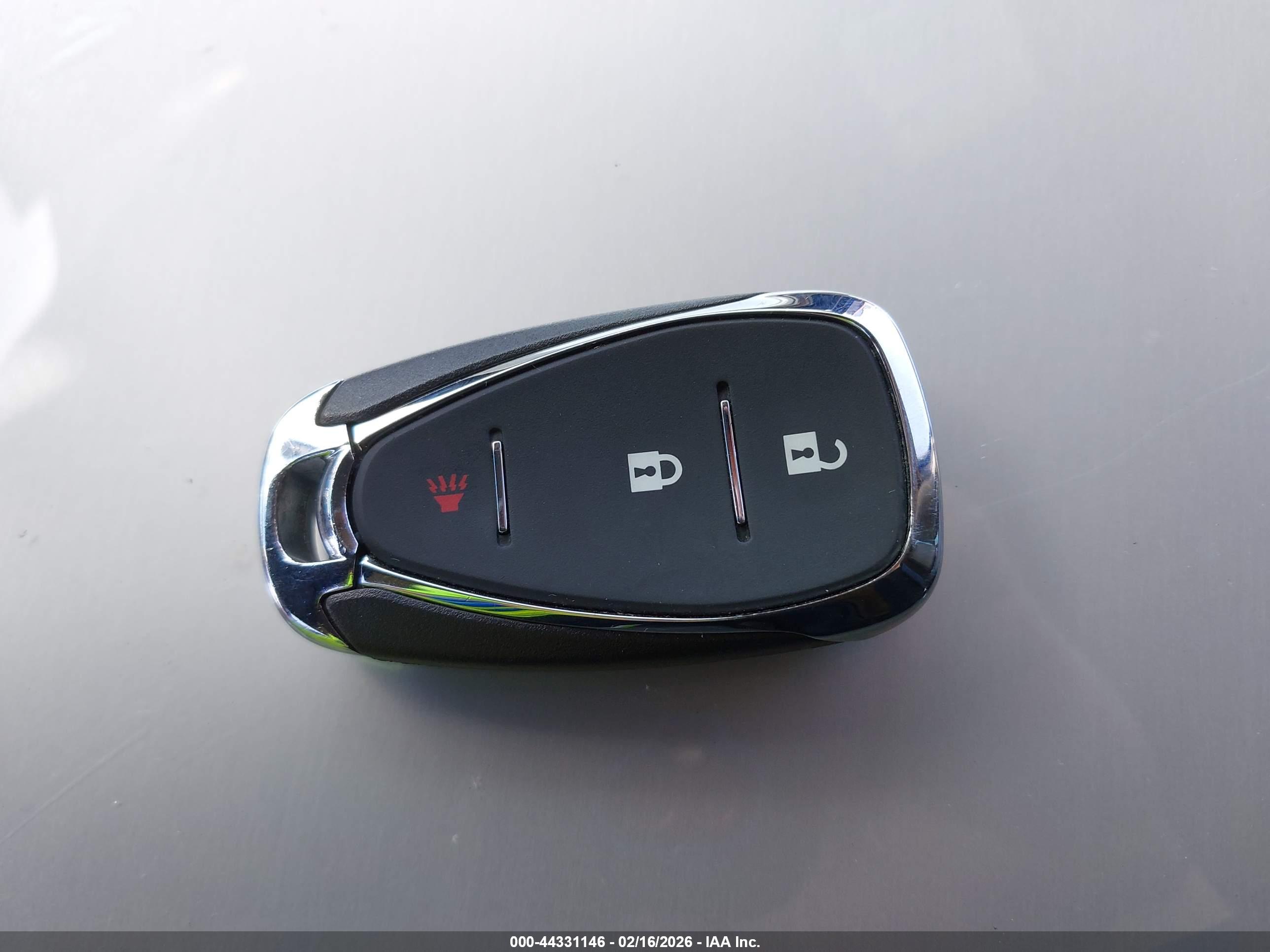 CHEVROLET EQUINOX image 11