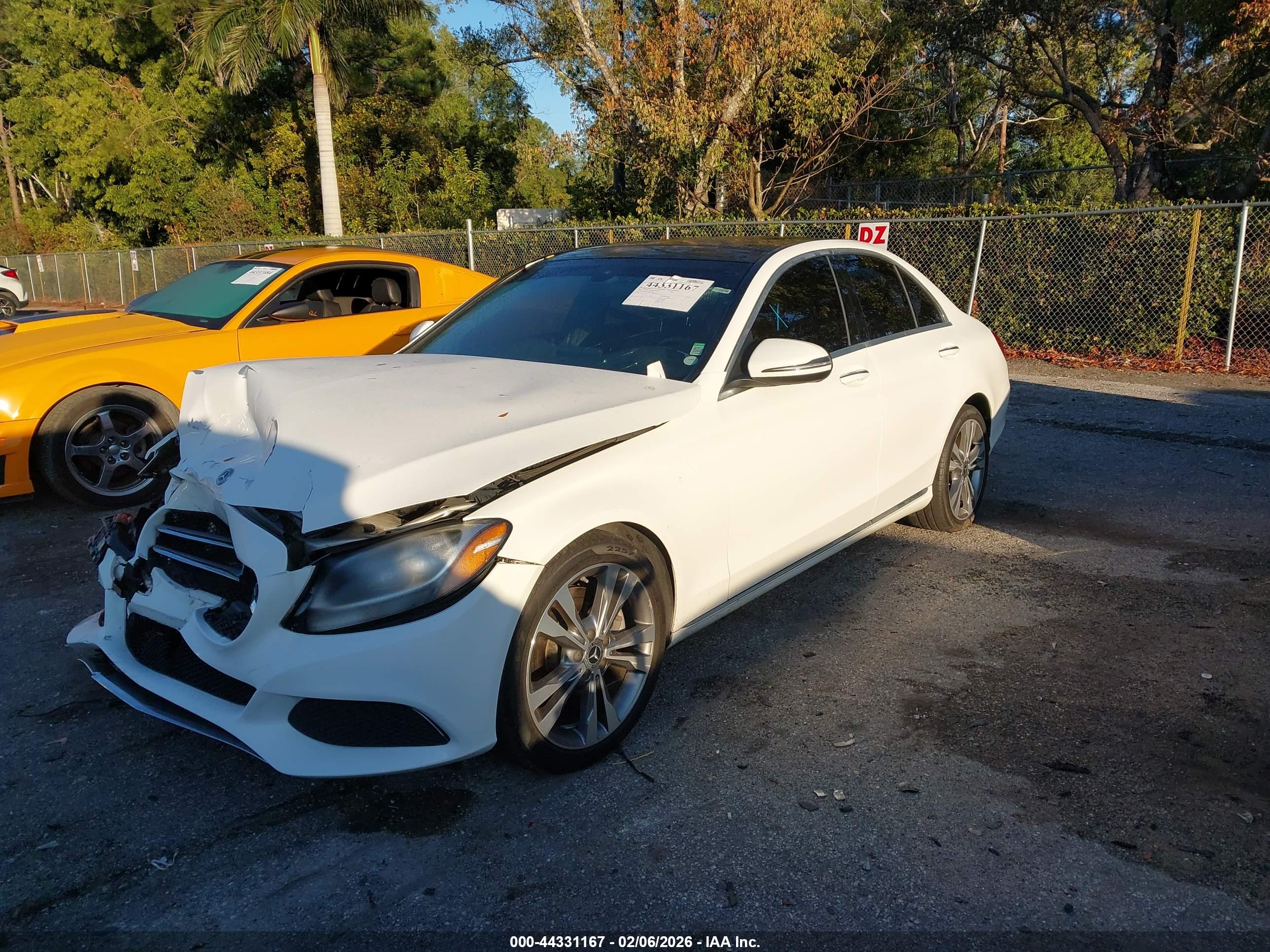 MERCEDES-BENZ C image 2