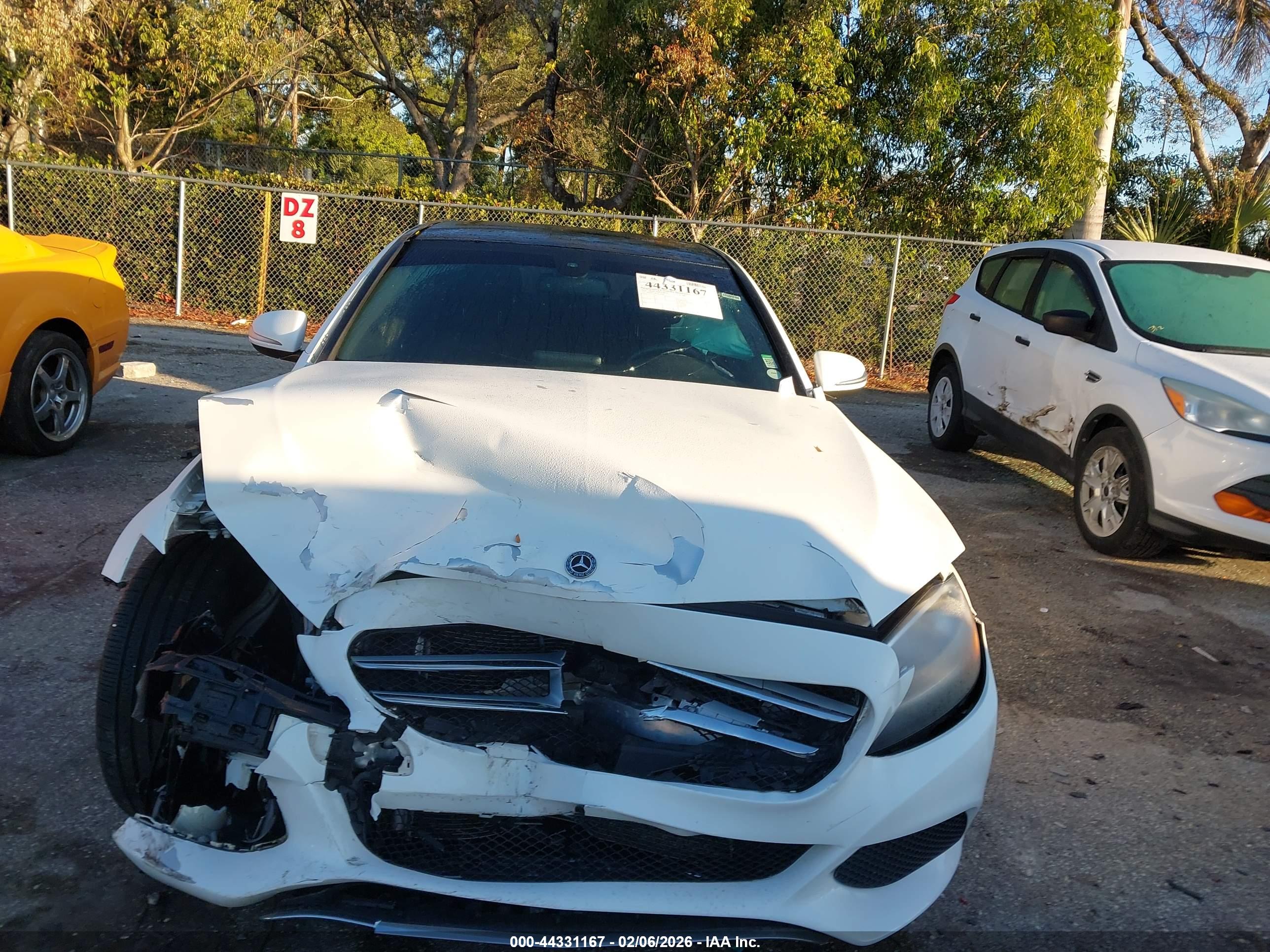 MERCEDES-BENZ C image 6