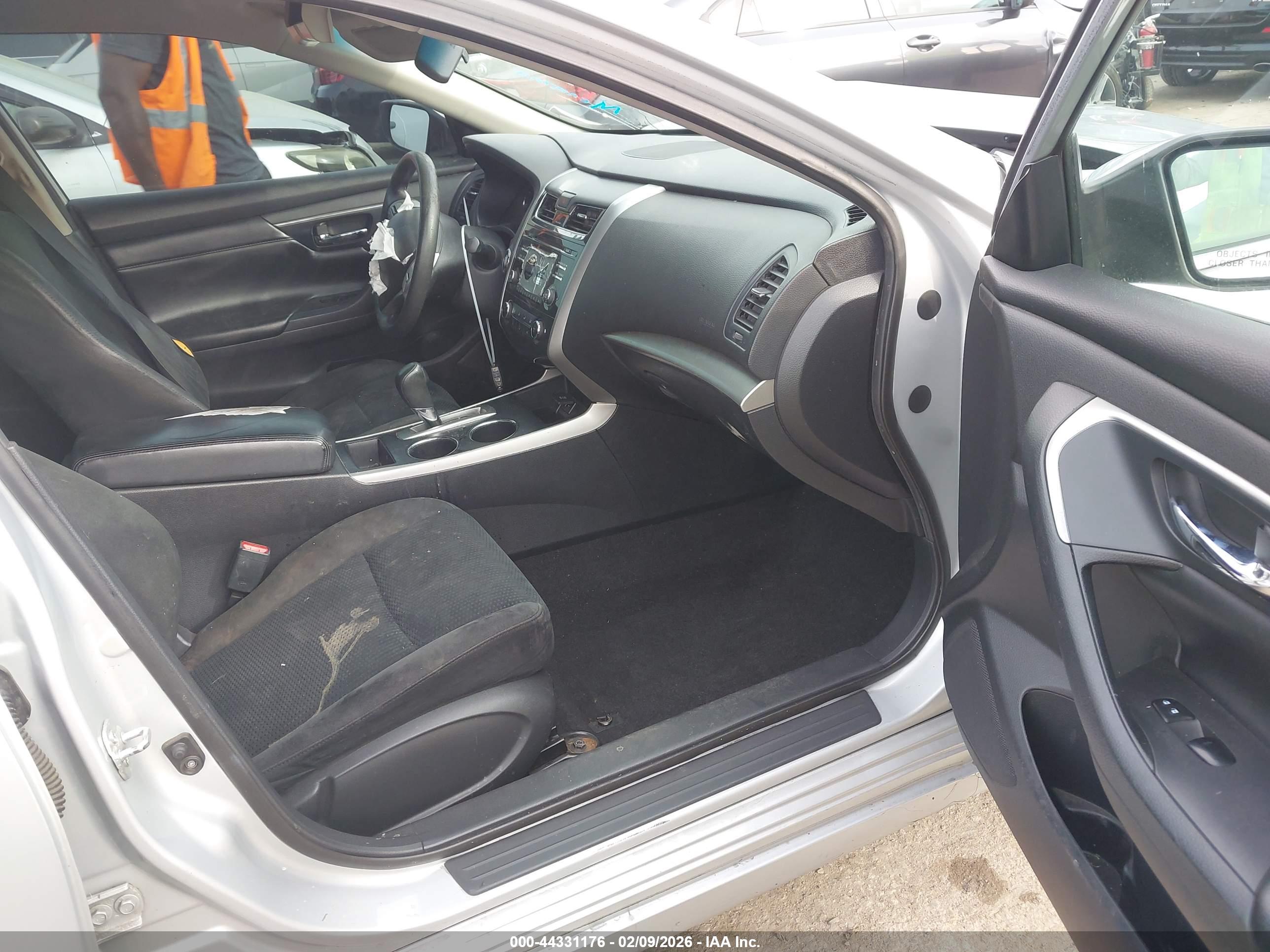 NISSAN ALTIMA image 5