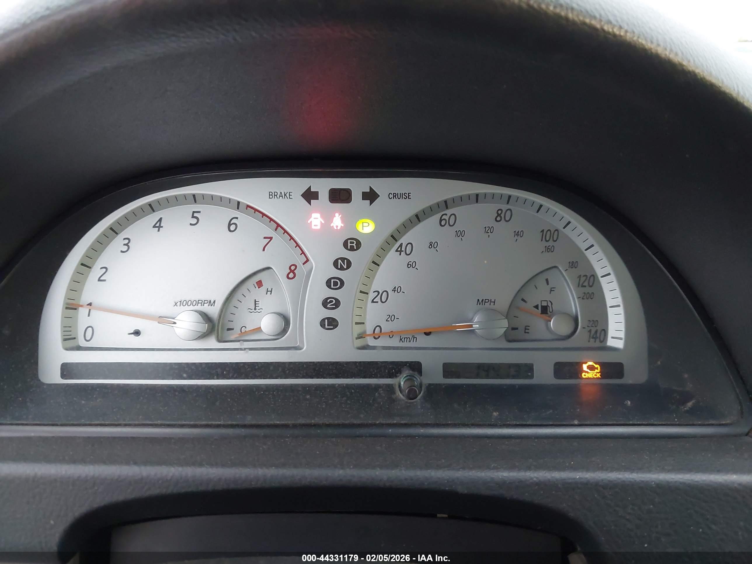 TOYOTA CAMRY image 7