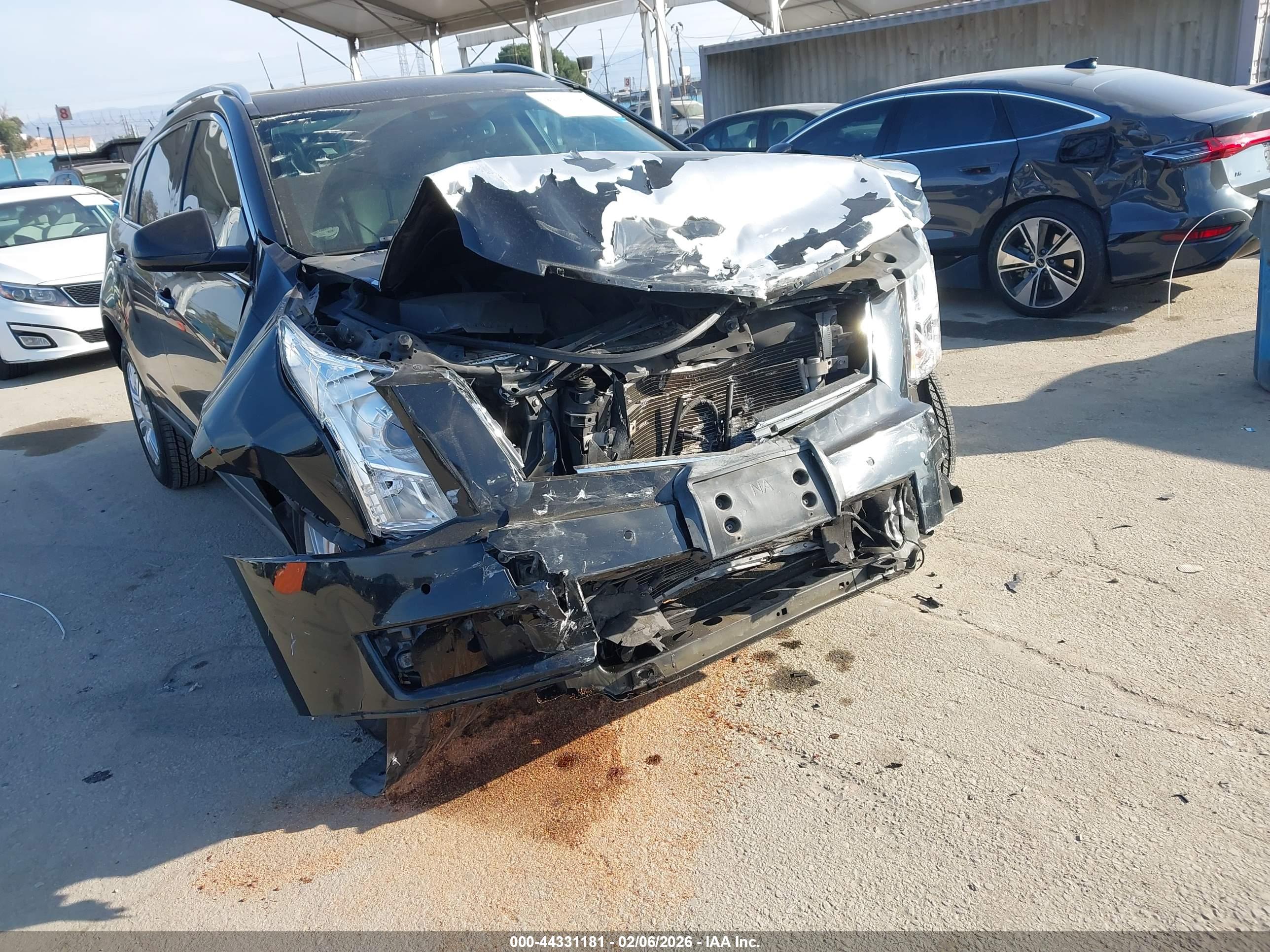 CADILLAC SRX image 6