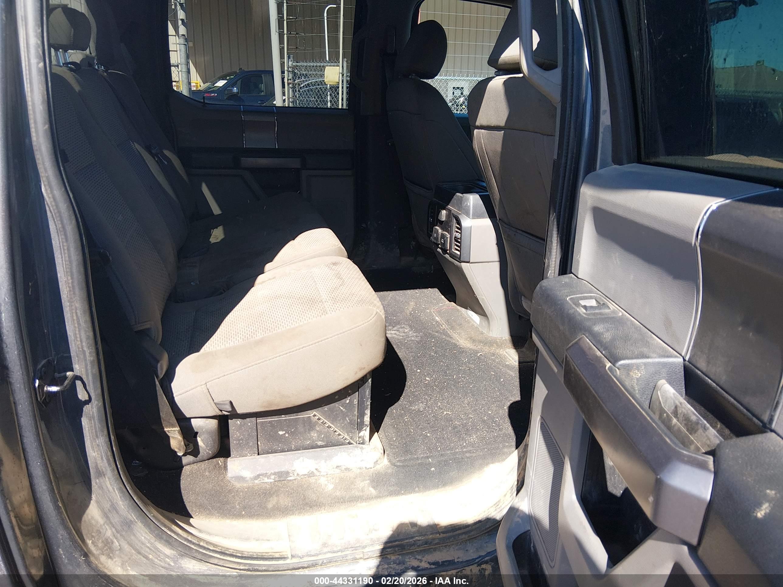 FORD F-350 image 8