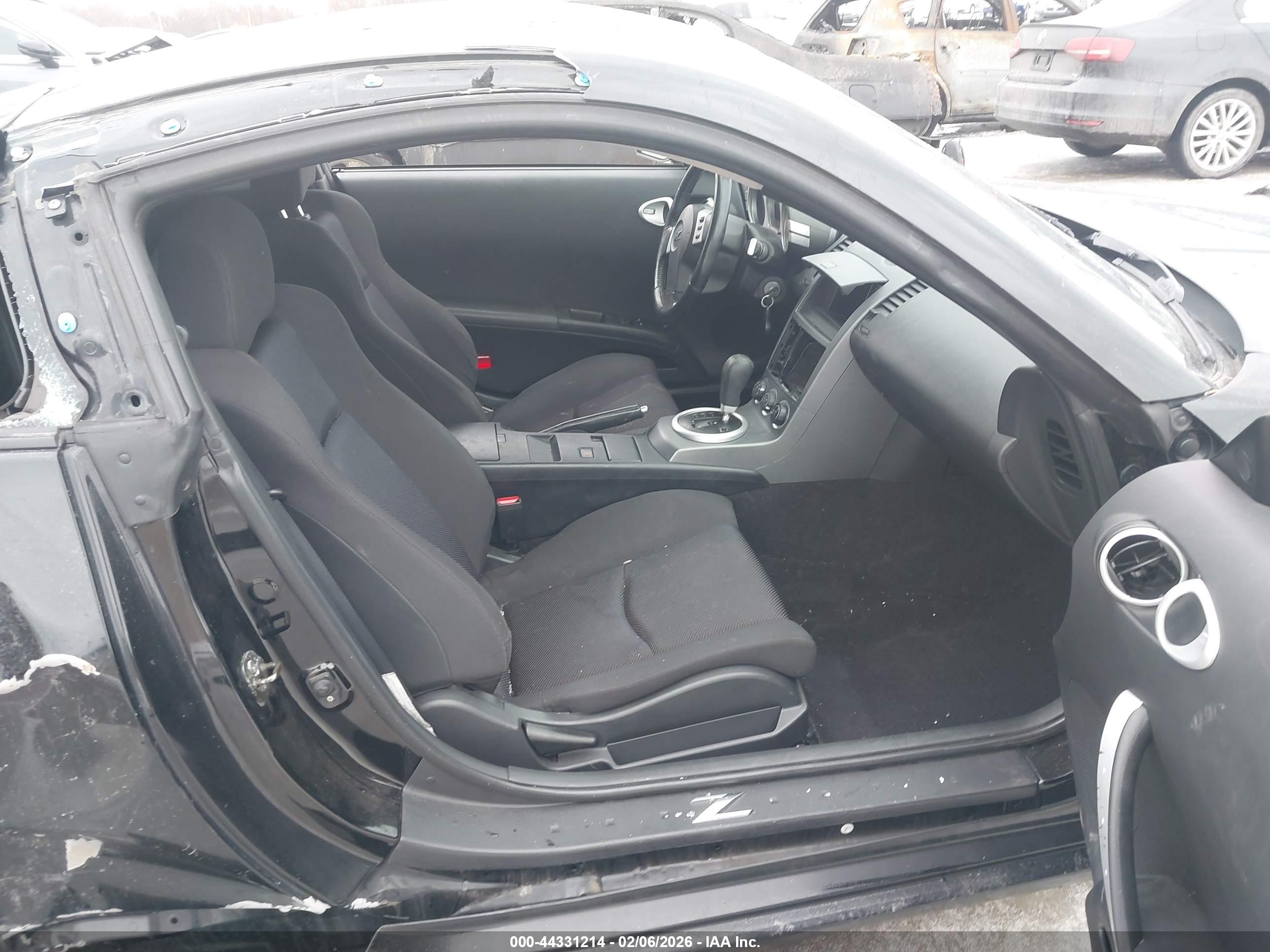 NISSAN 350Z image 5
