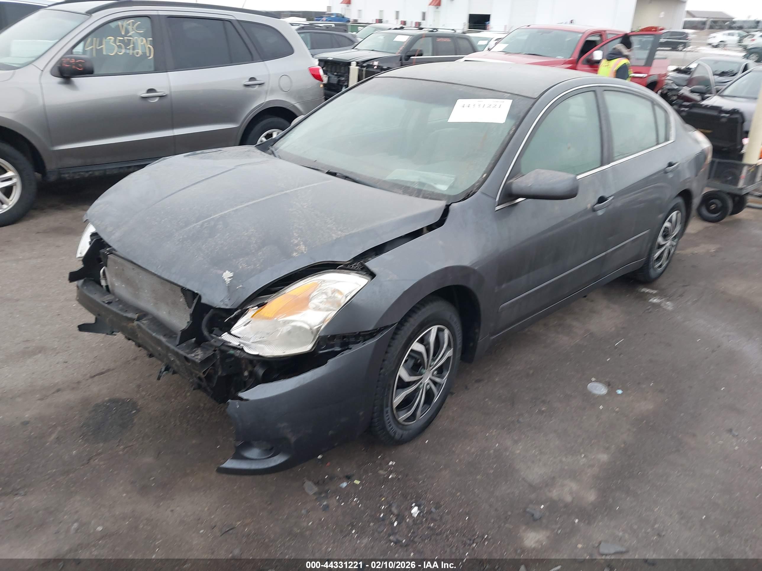 NISSAN ALTIMA image 2