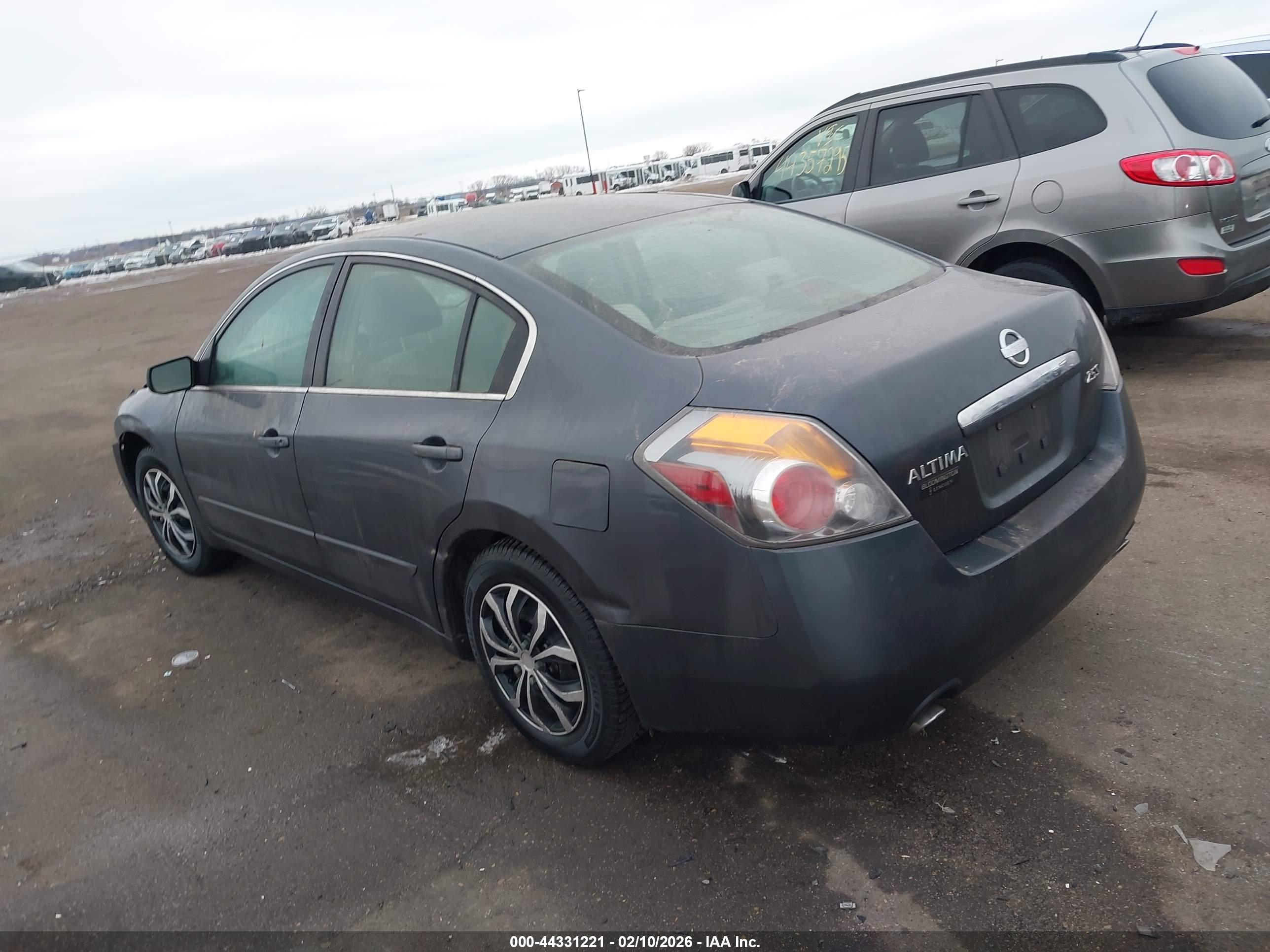 NISSAN ALTIMA image 3