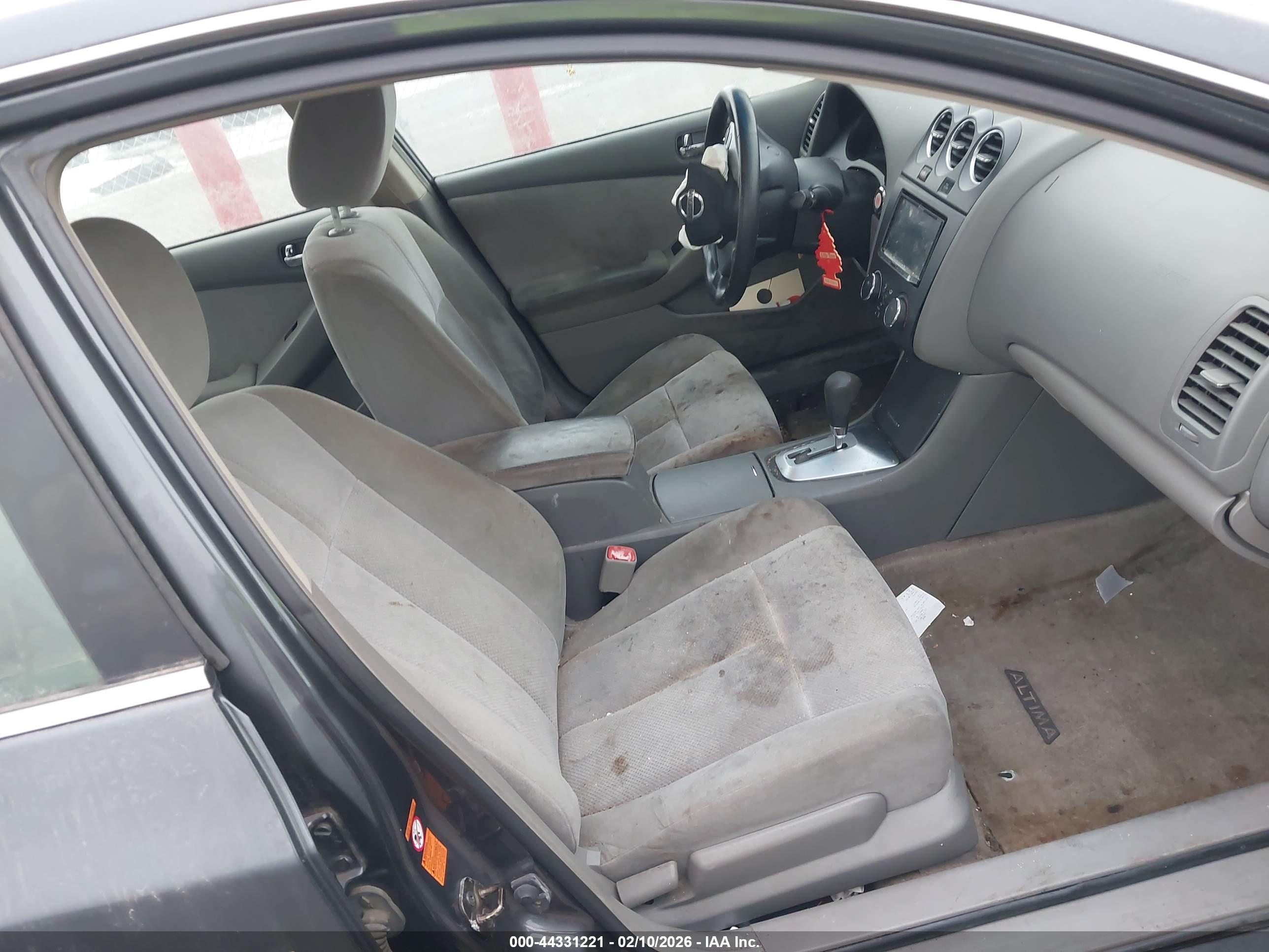 NISSAN ALTIMA image 5