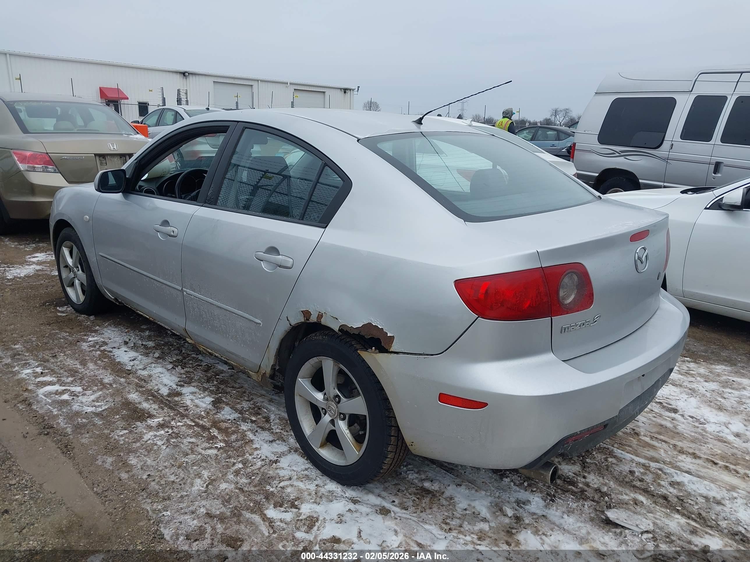 MAZDA MAZDA3 image 3