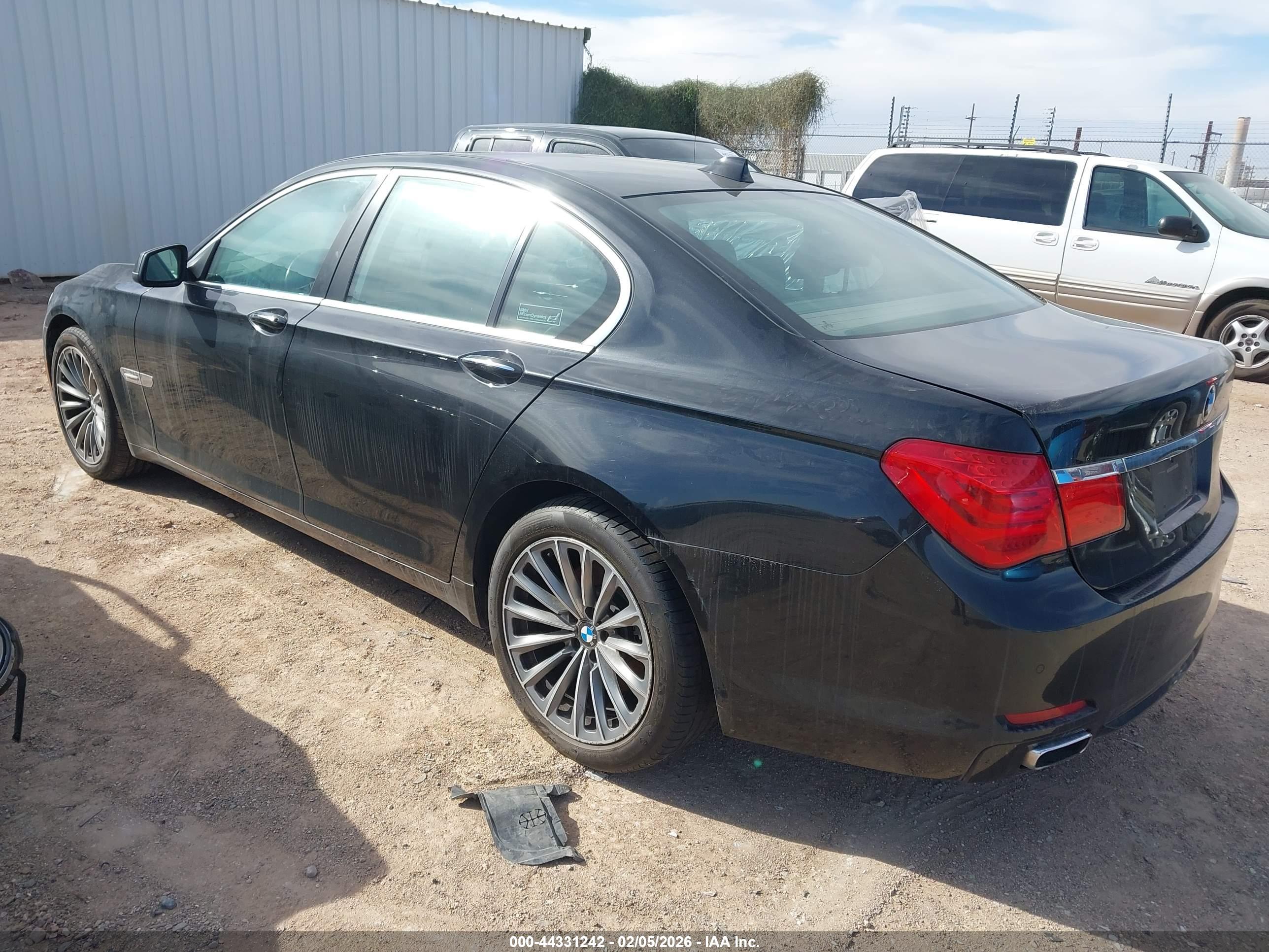 BMW 740I image 3
