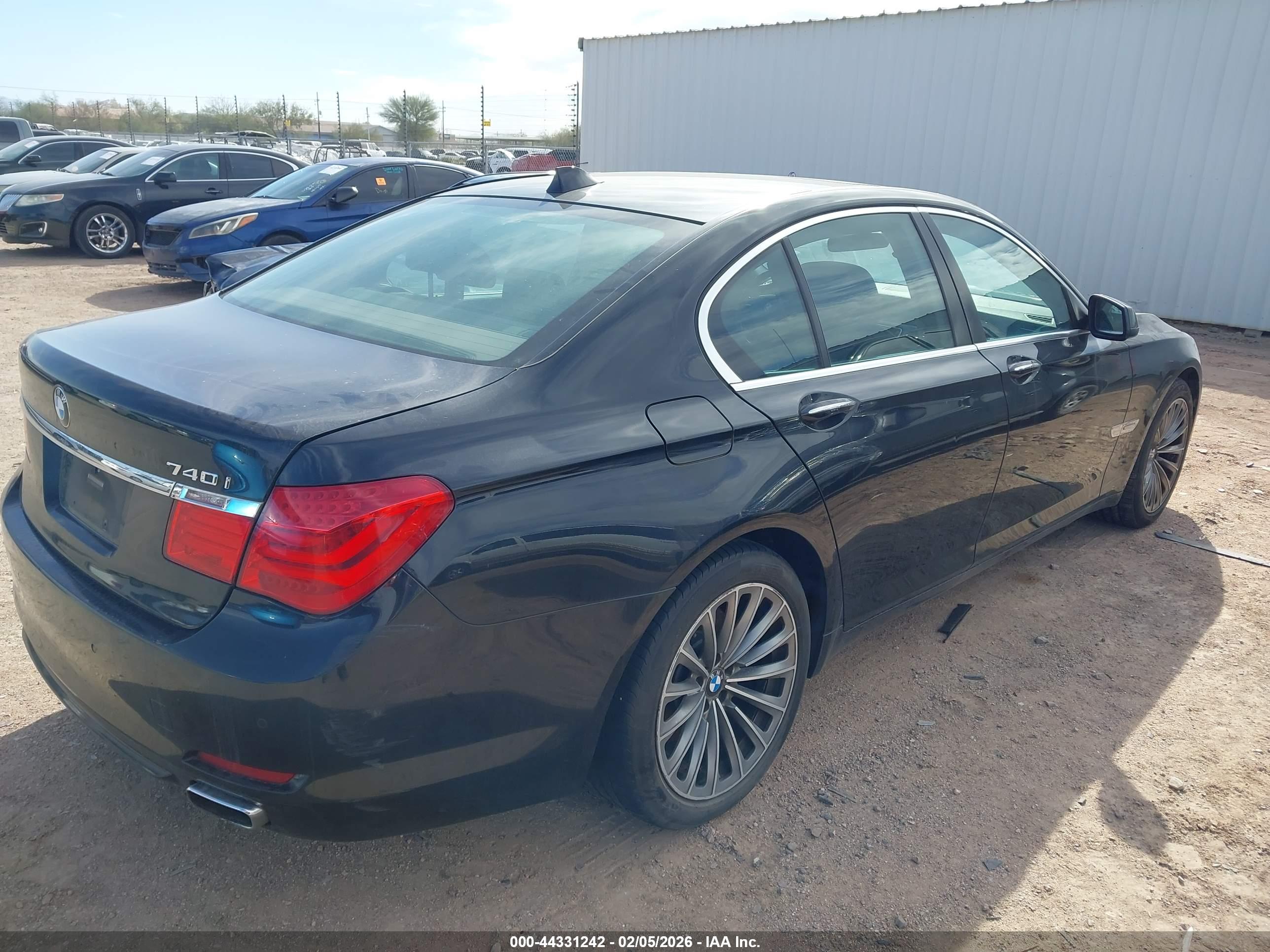 BMW 740I image 4