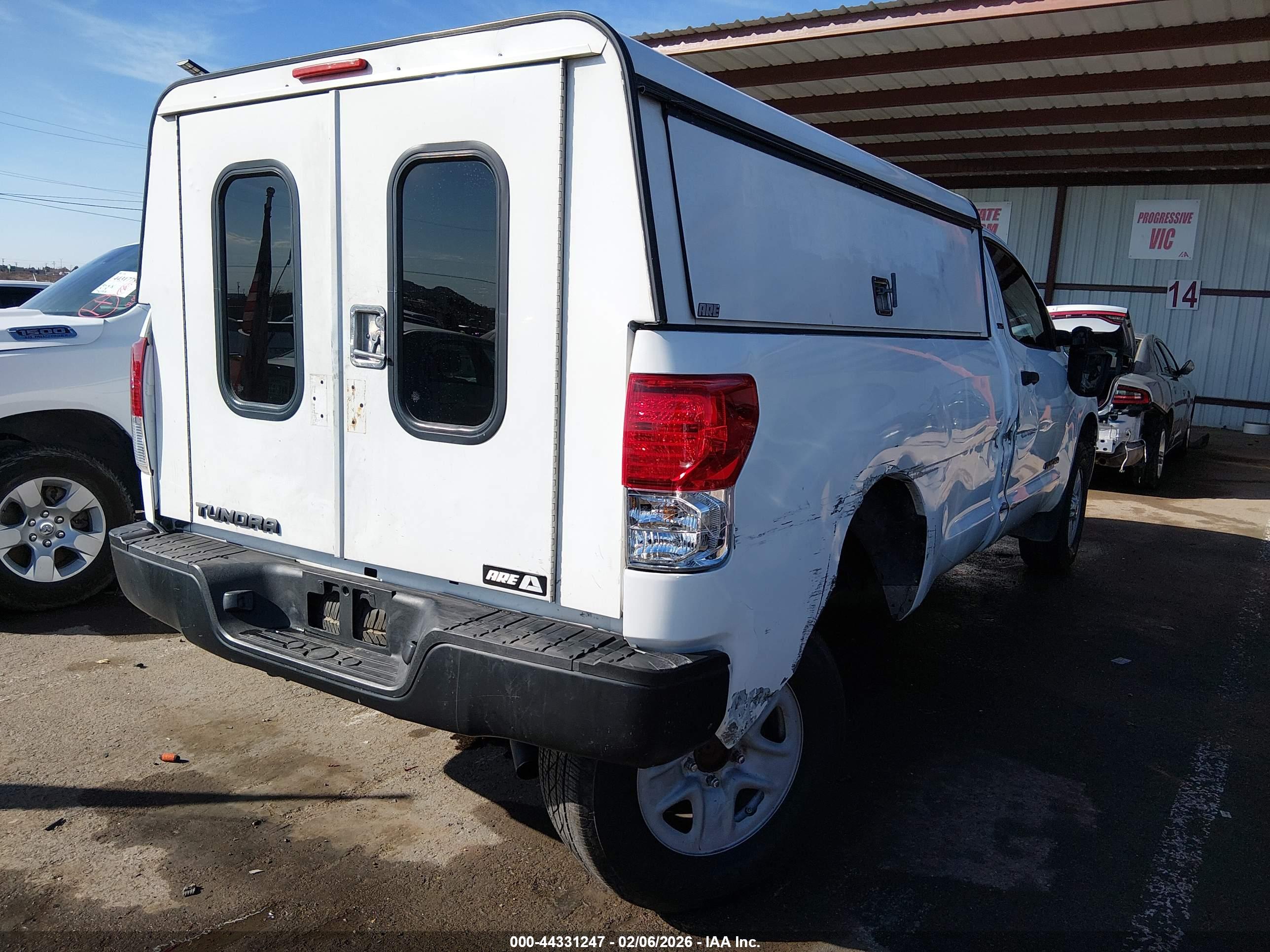 TOYOTA TUNDRA image 4