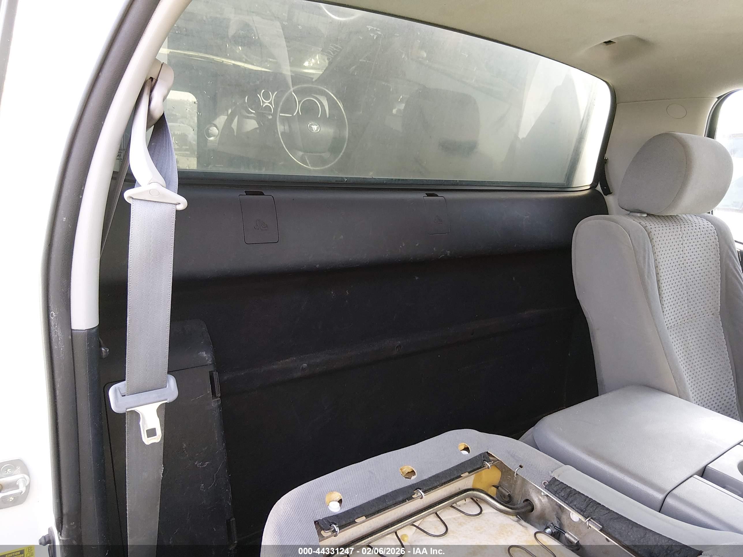 TOYOTA TUNDRA image 8