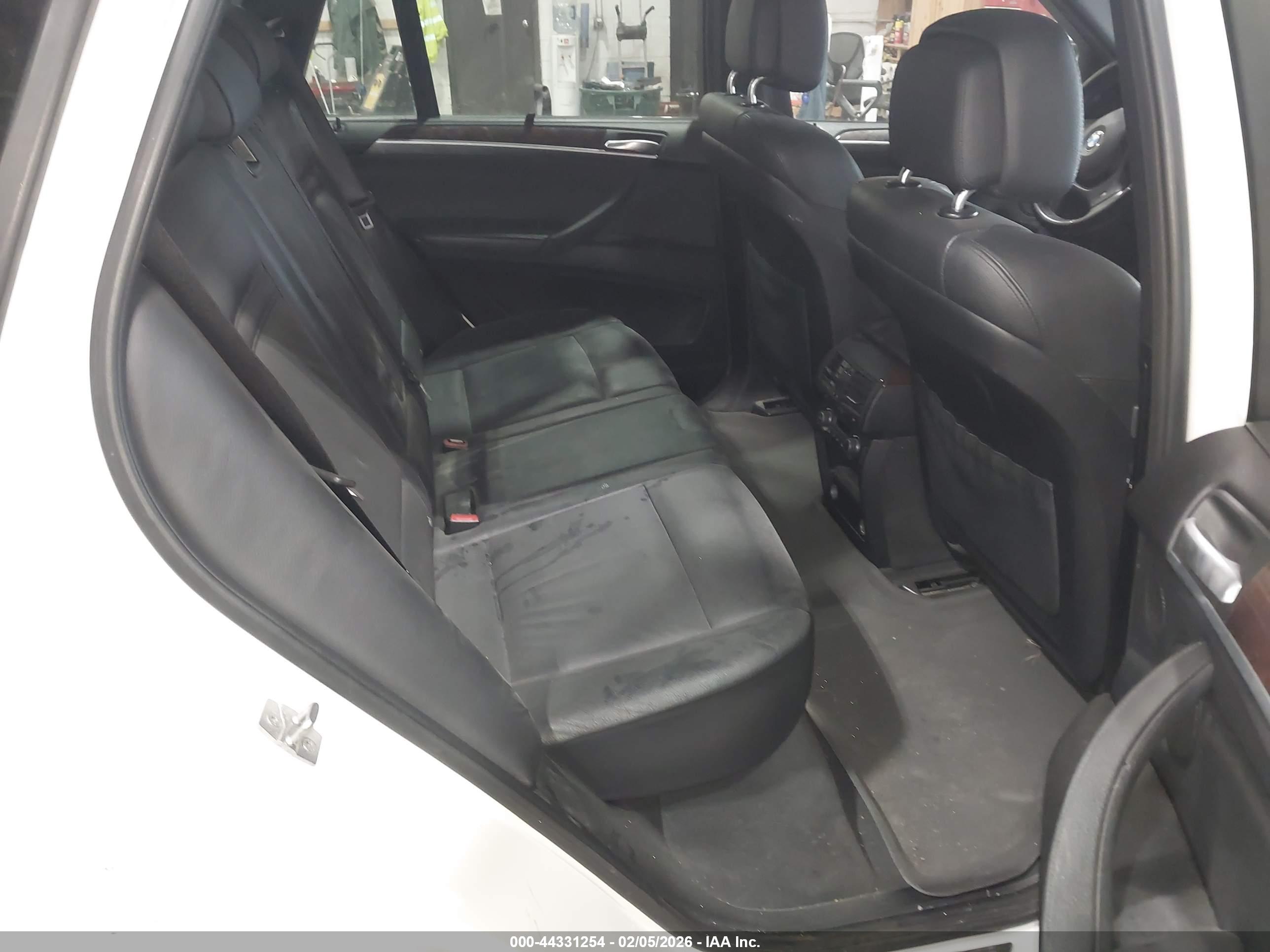 BMW X5 image 8