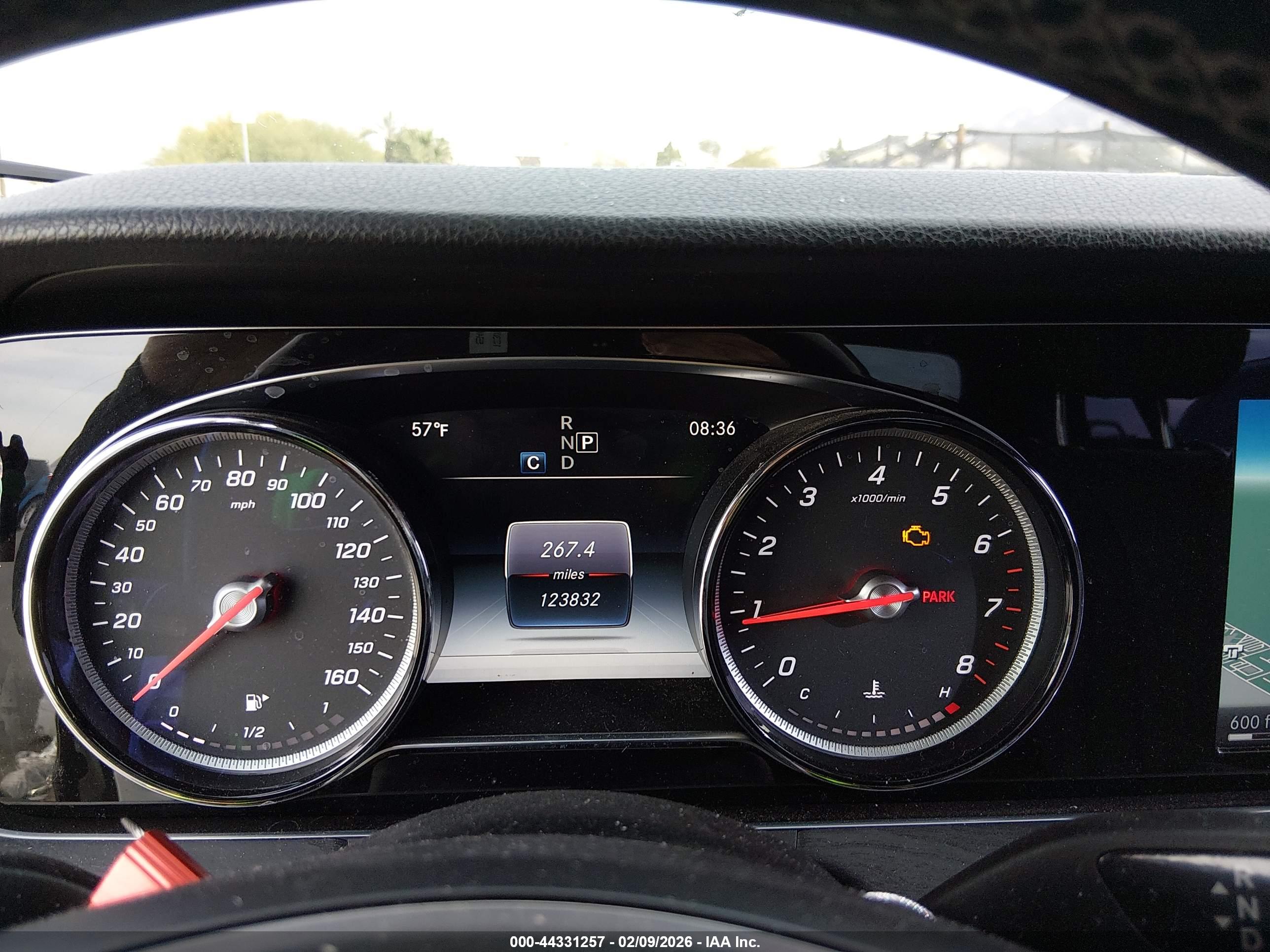 MERCEDES-BENZ E image 7