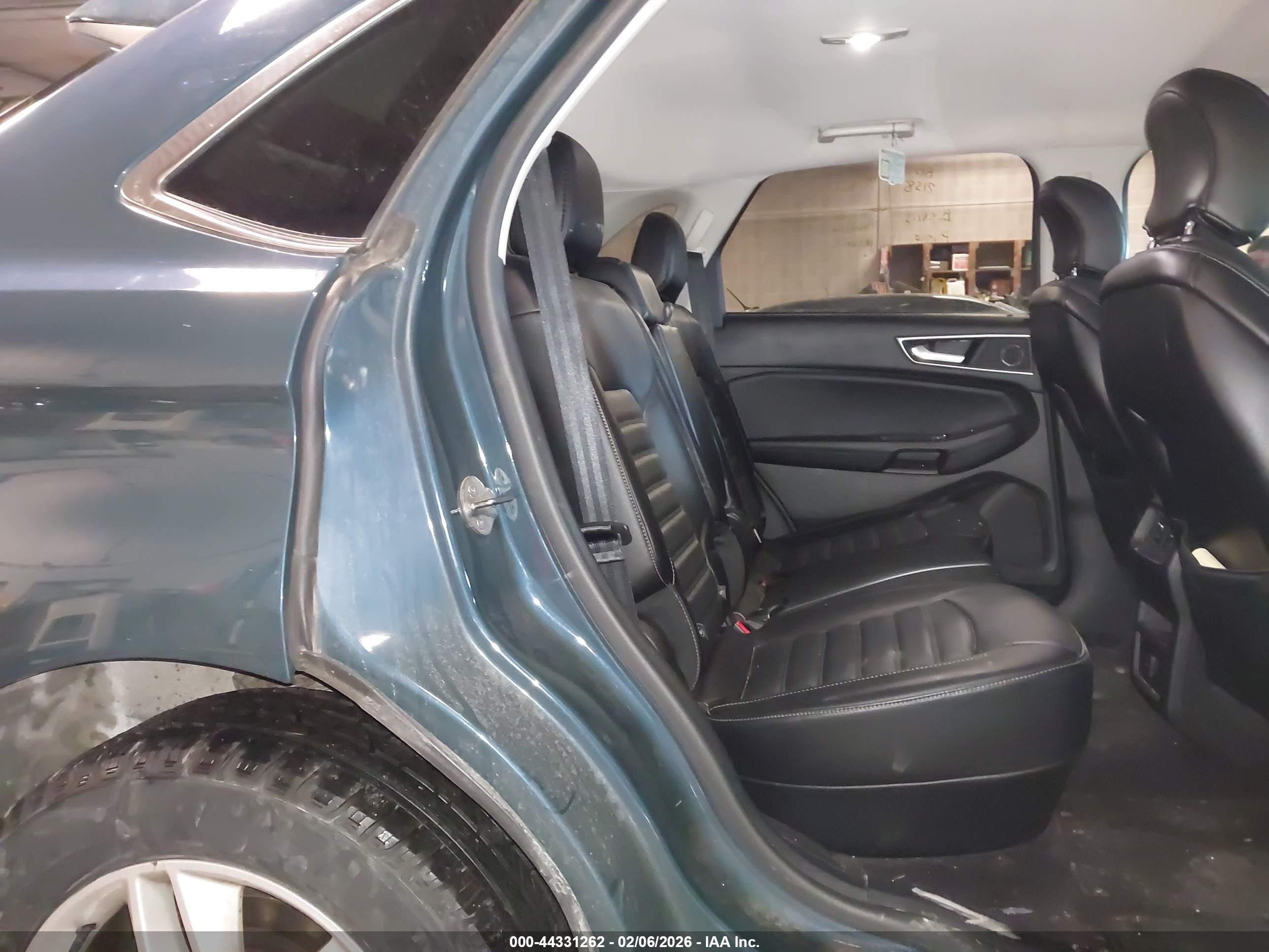FORD EDGE image 8