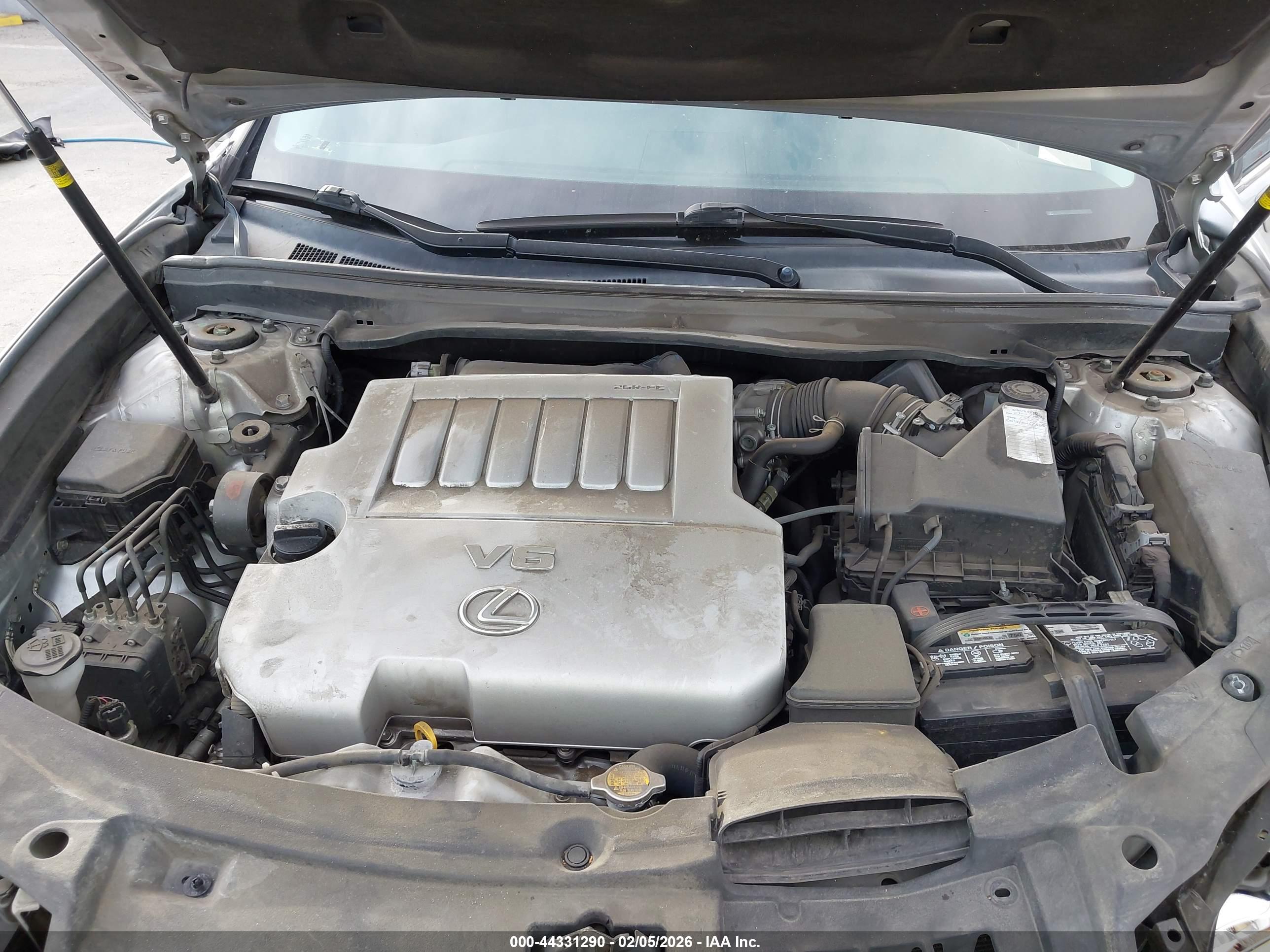 LEXUS ES image 10