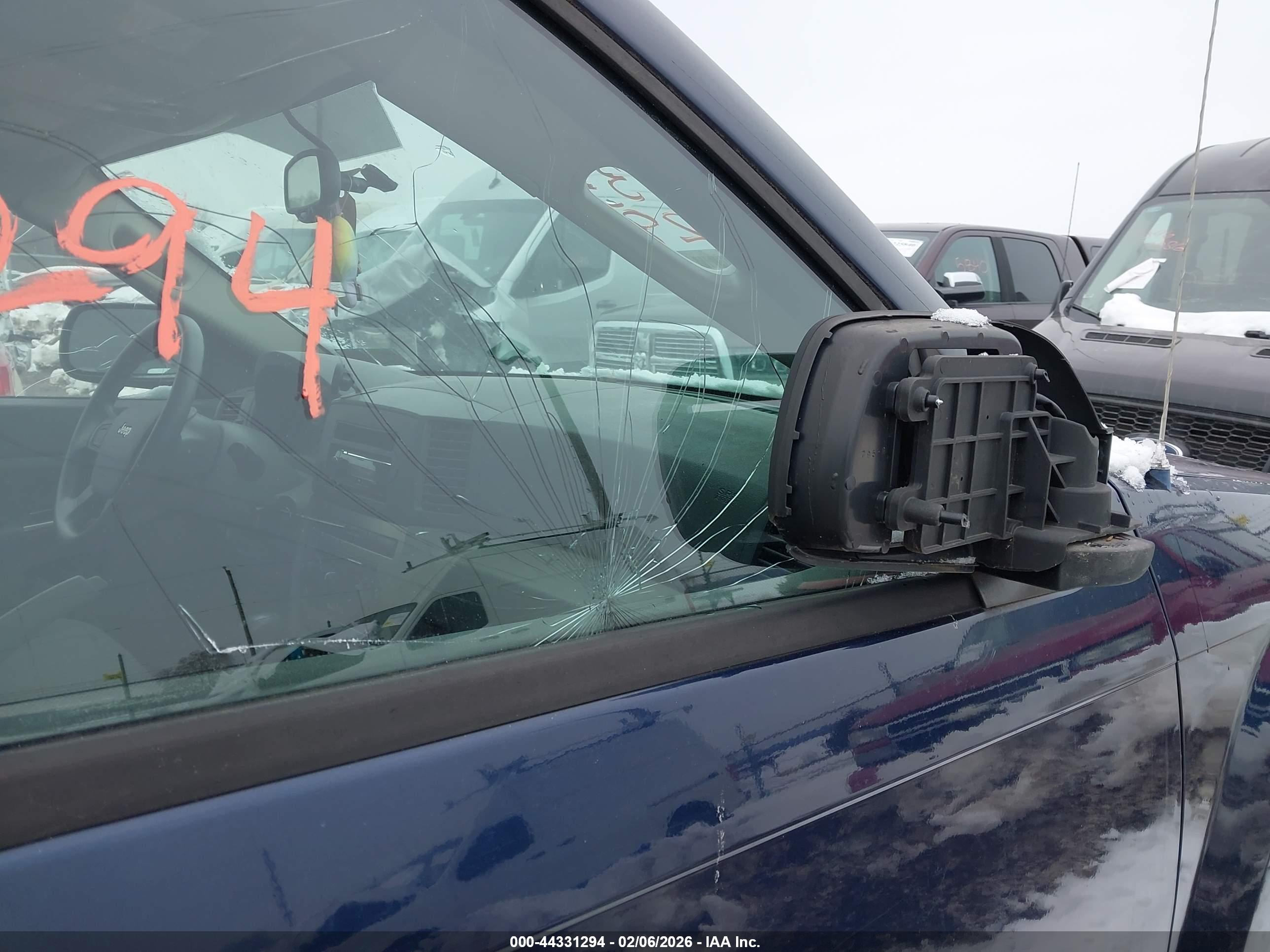 JEEP GRAND image 6