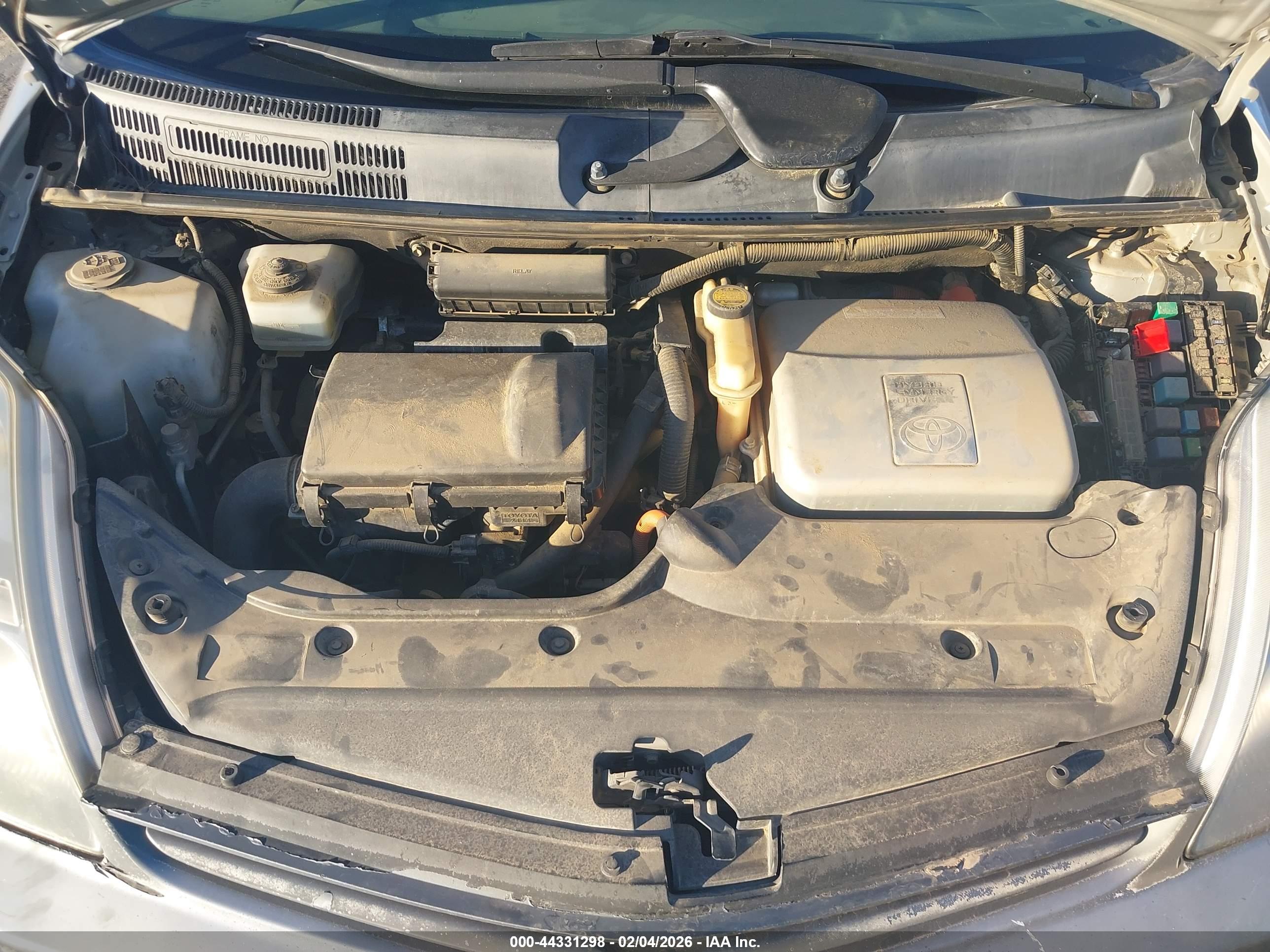 TOYOTA PRIUS image 10