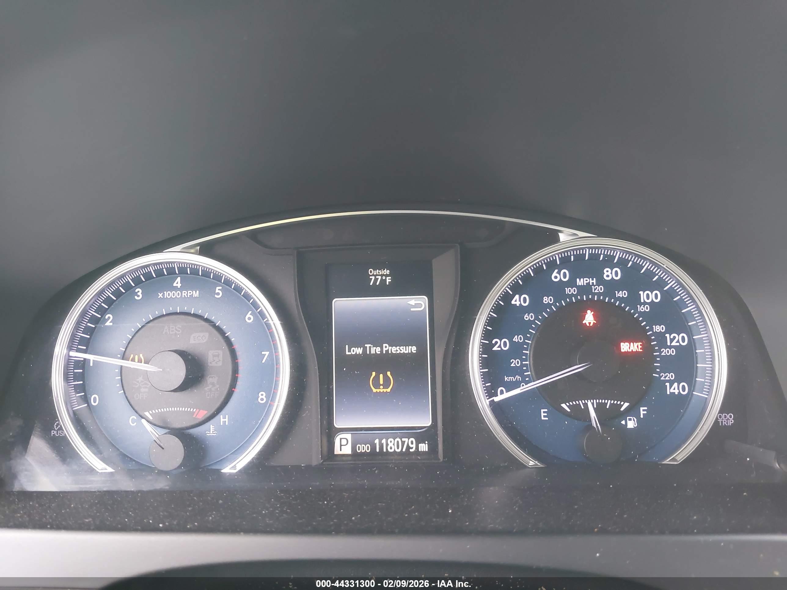 TOYOTA CAMRY image 7